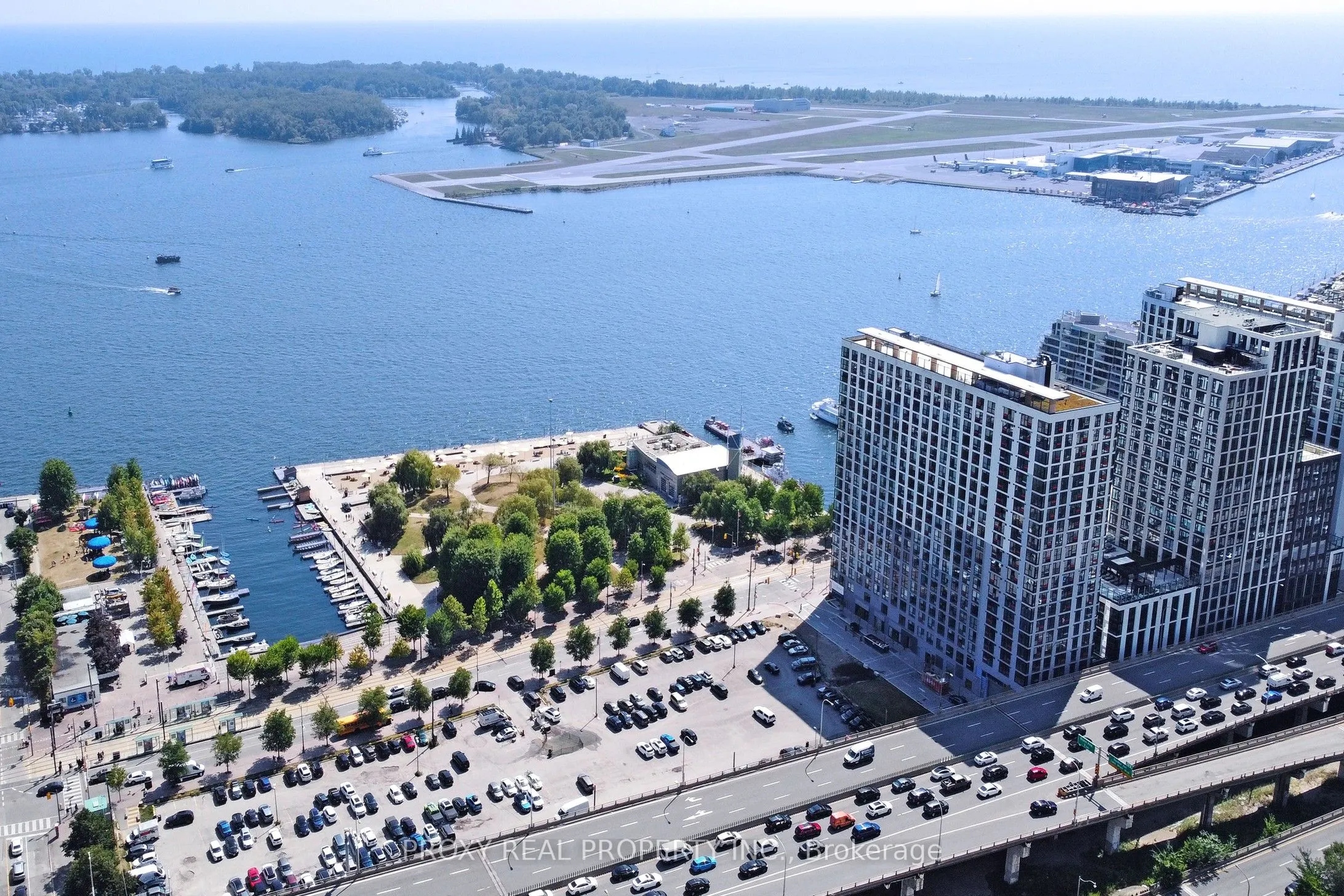 300 Front Street W, #1407