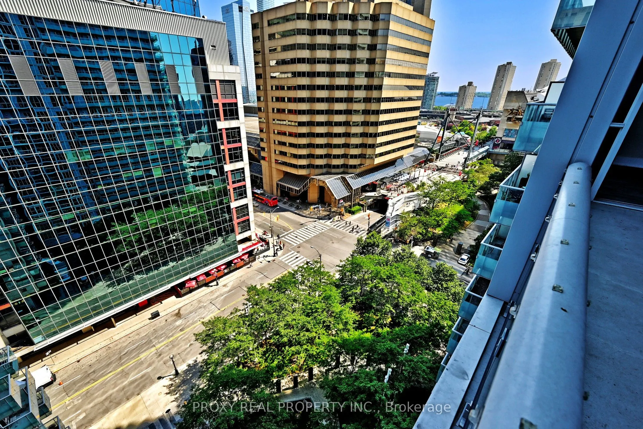 300 Front Street W, #1407