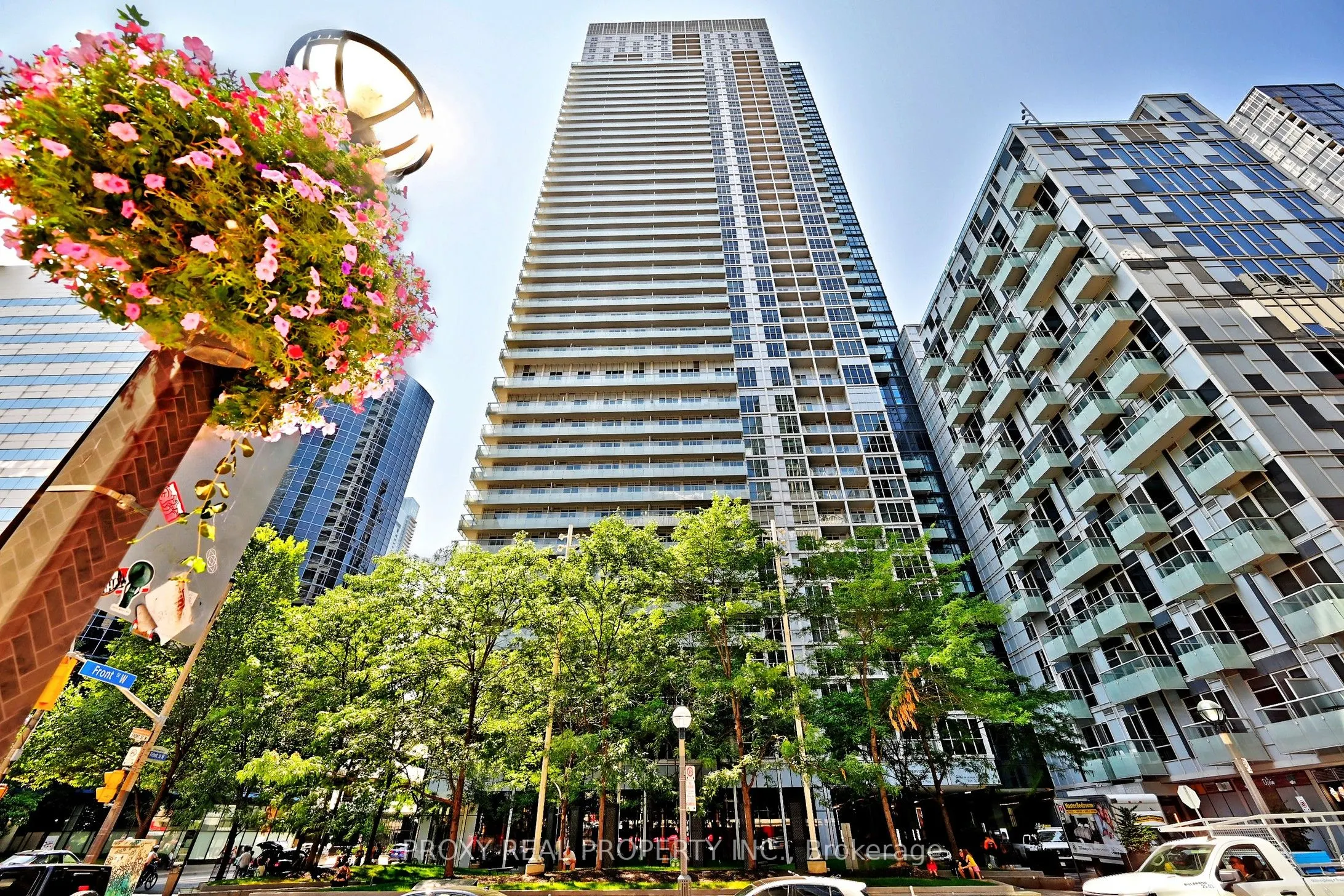 300 Front Street W, #1407
