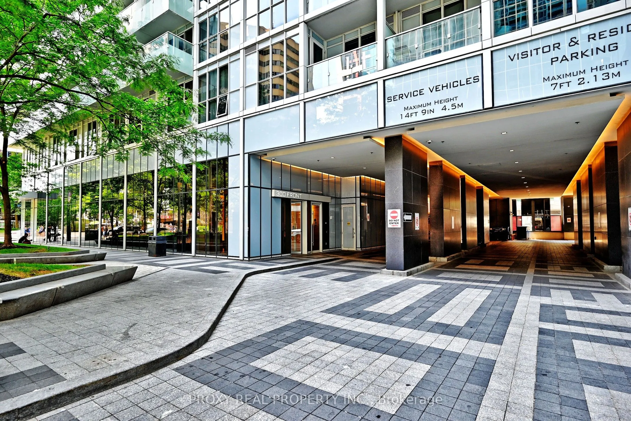 300 Front Street W, #1407
