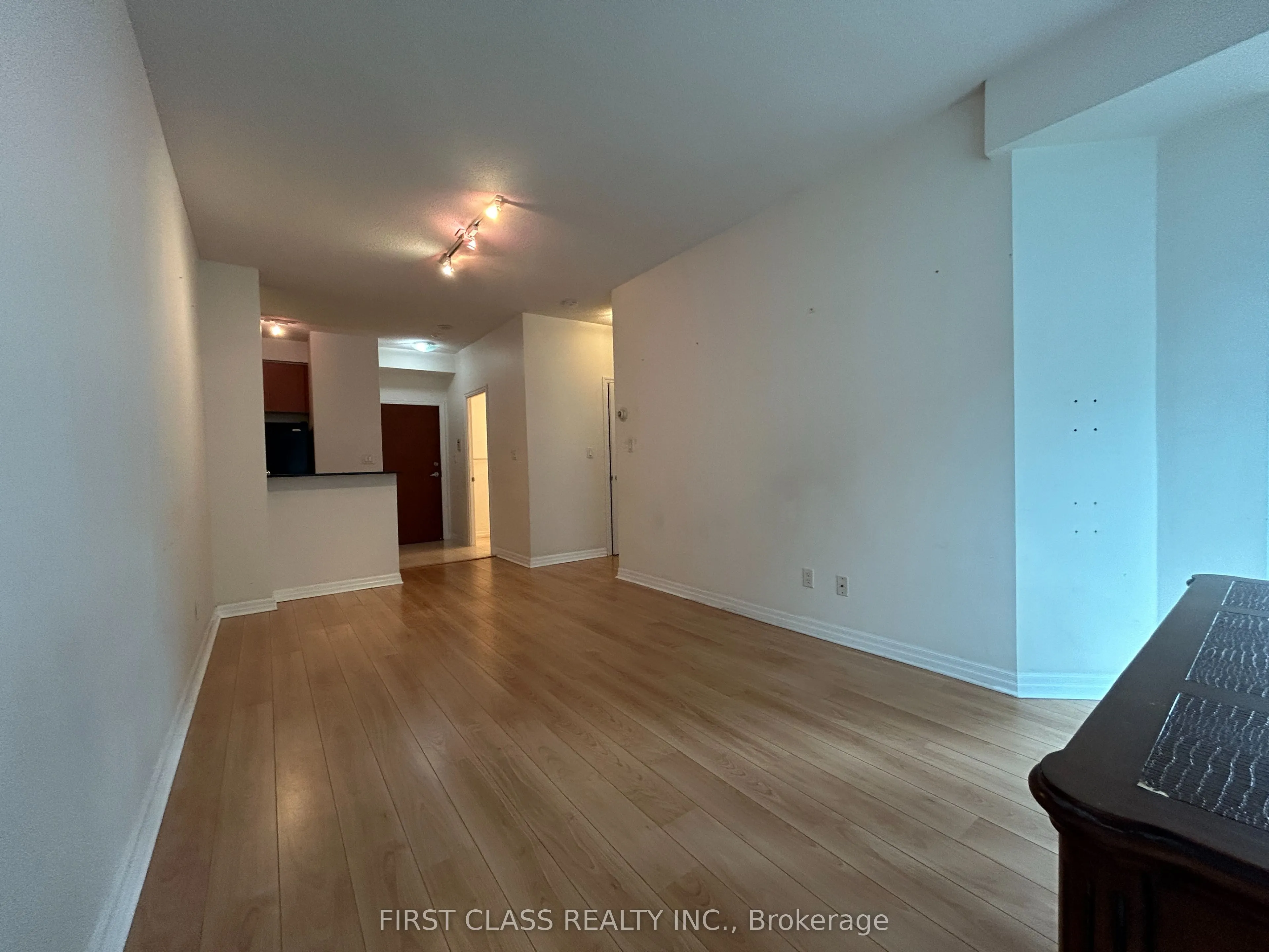 300 Bloor Street E, #2109