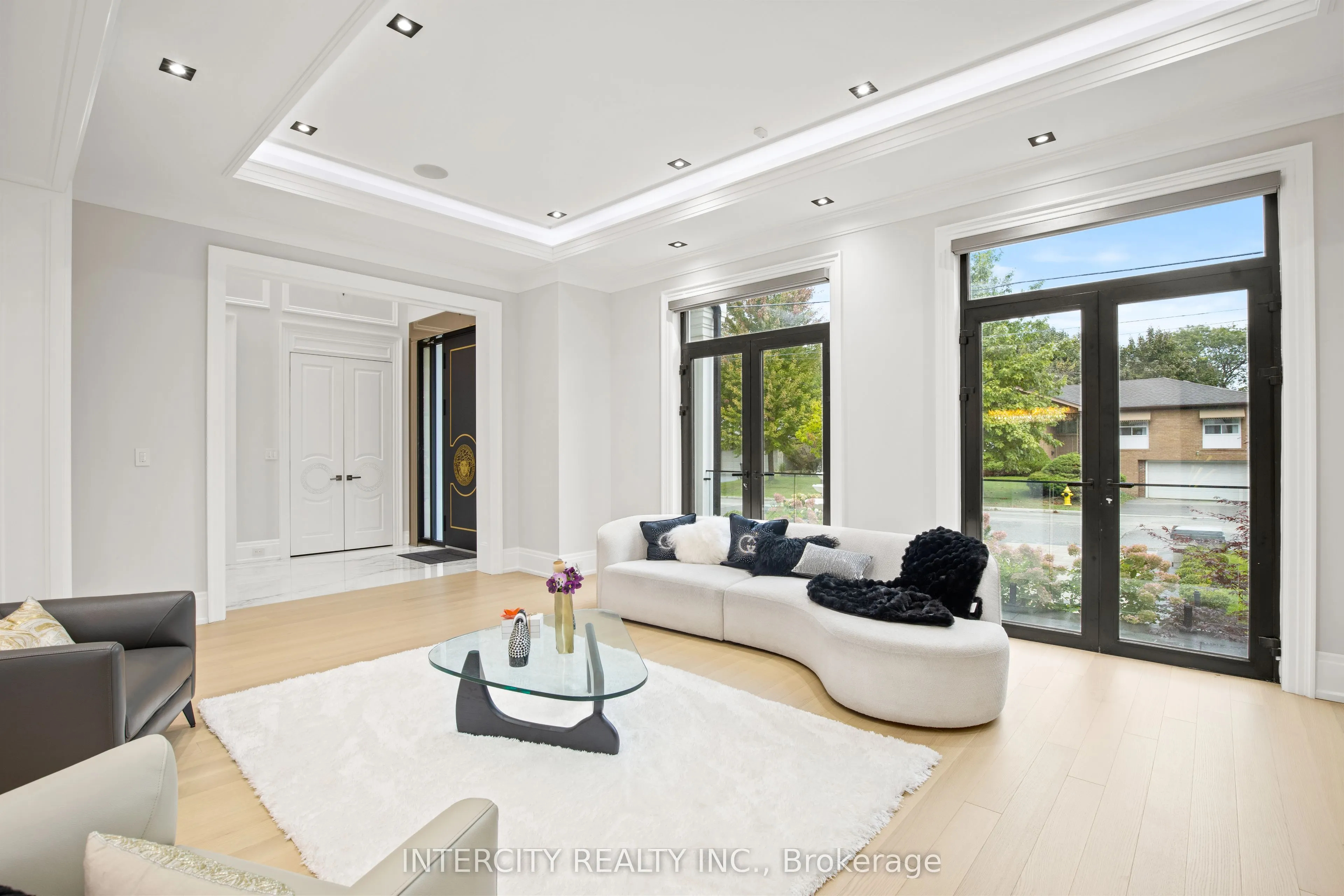 1 Silvergrove Road