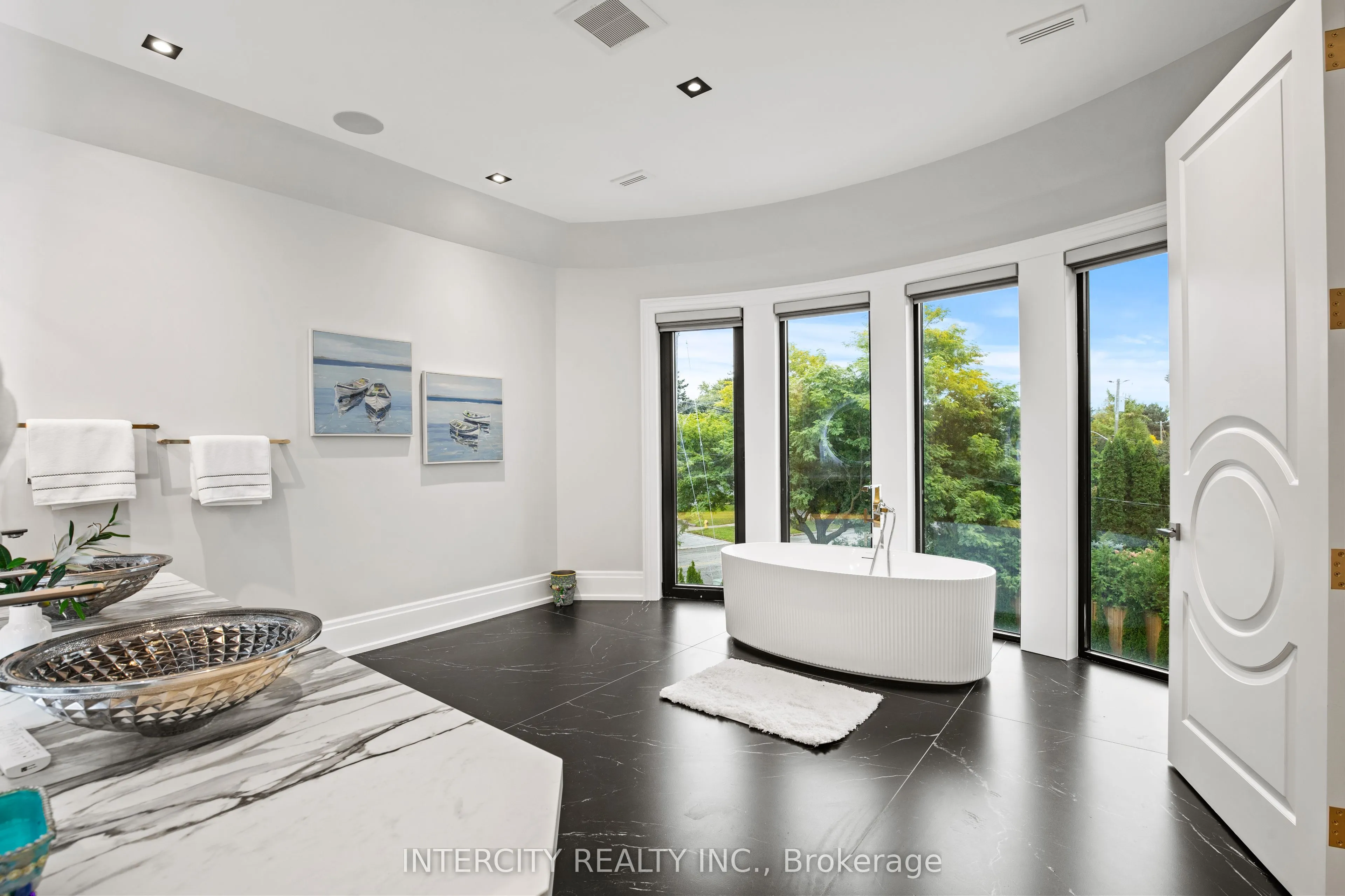 1 Silvergrove Road
