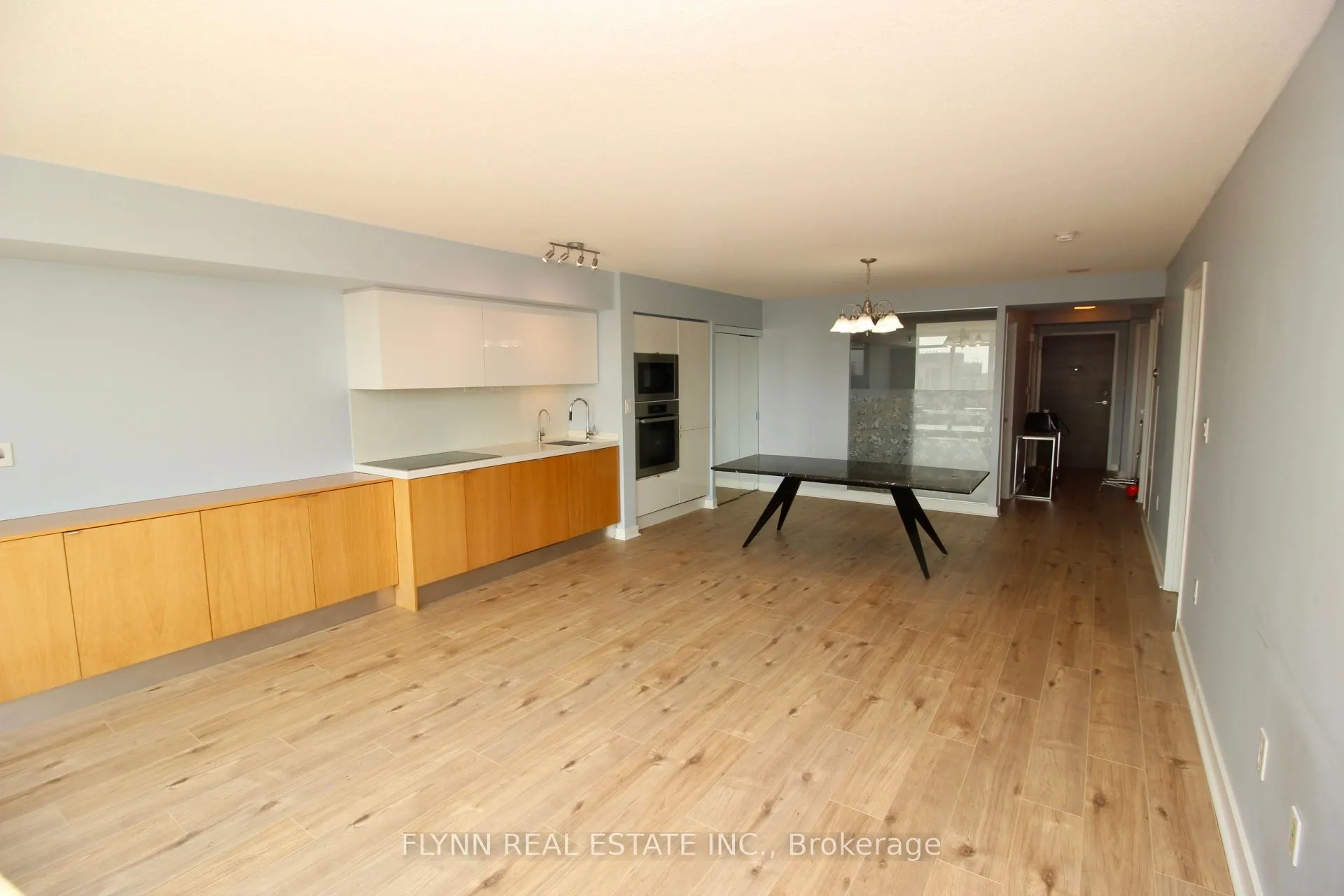 151 dan leckie Way, #801