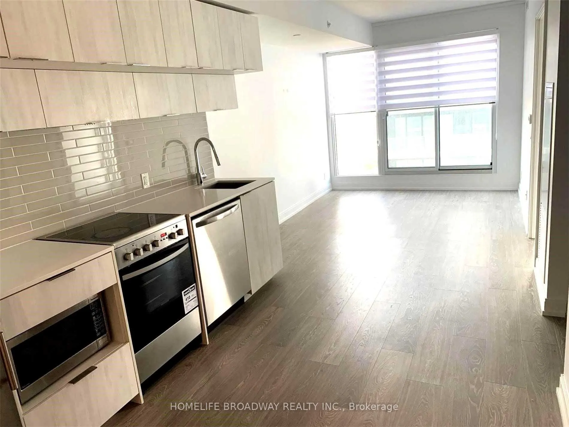 181 Dundas Street E, #3512