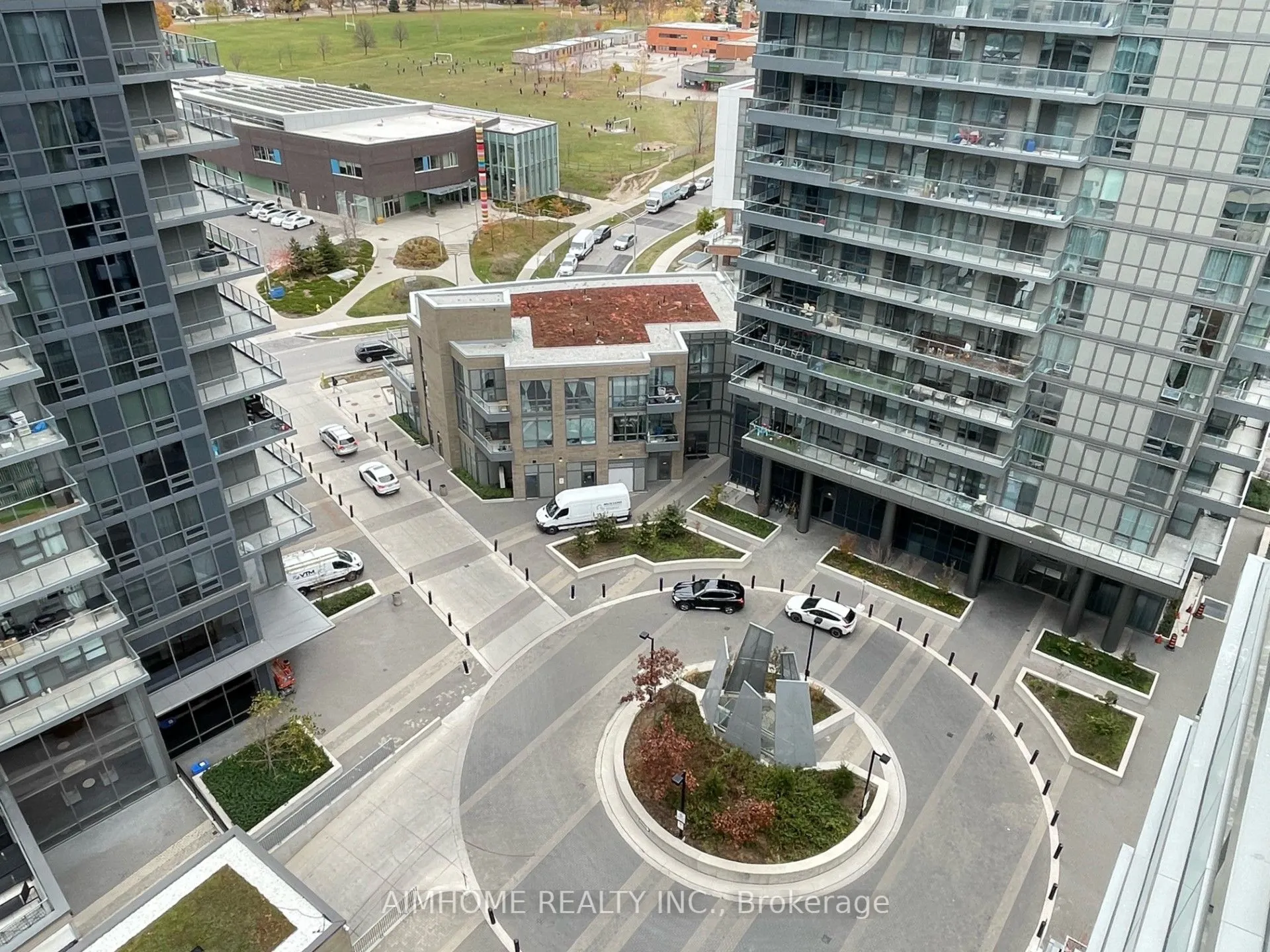 52 Forest Manor Road, #905