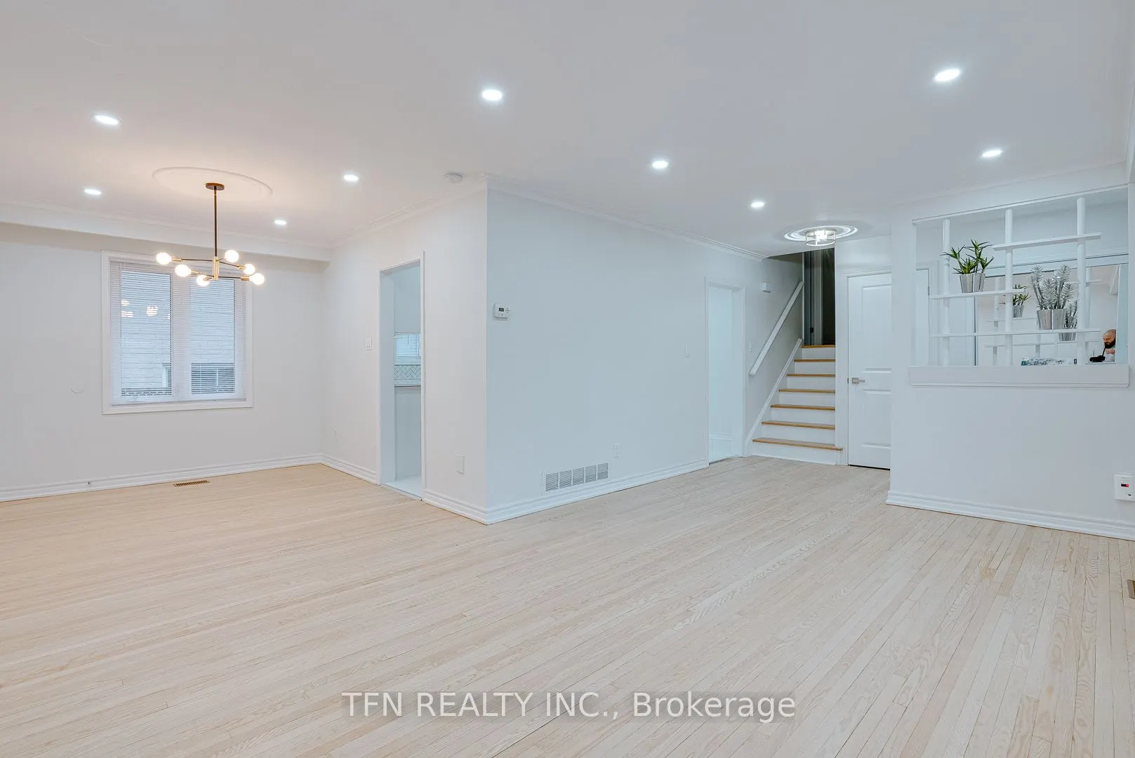 25 Karen Road, #Upper