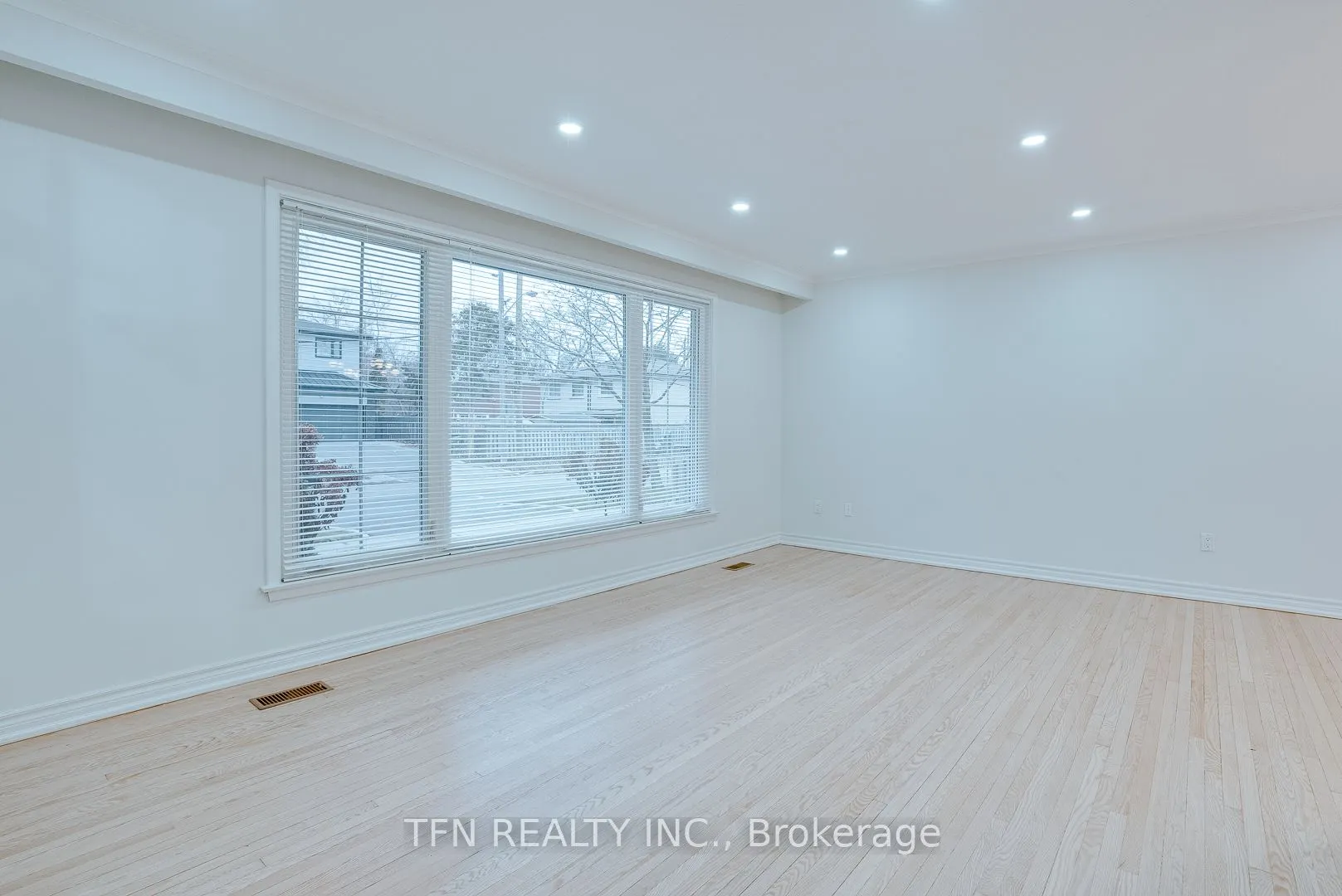 25 Karen Road, #Upper