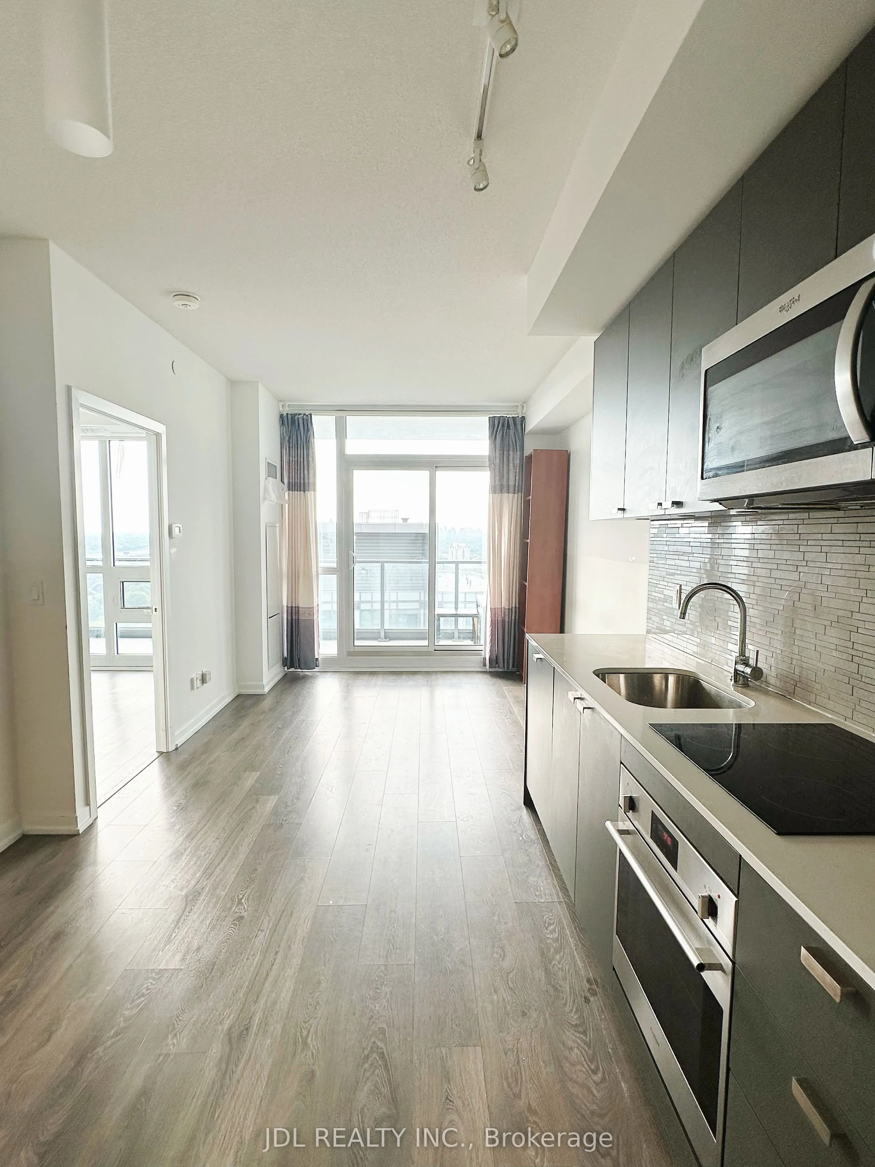 56 Forest Manor Road, #1505