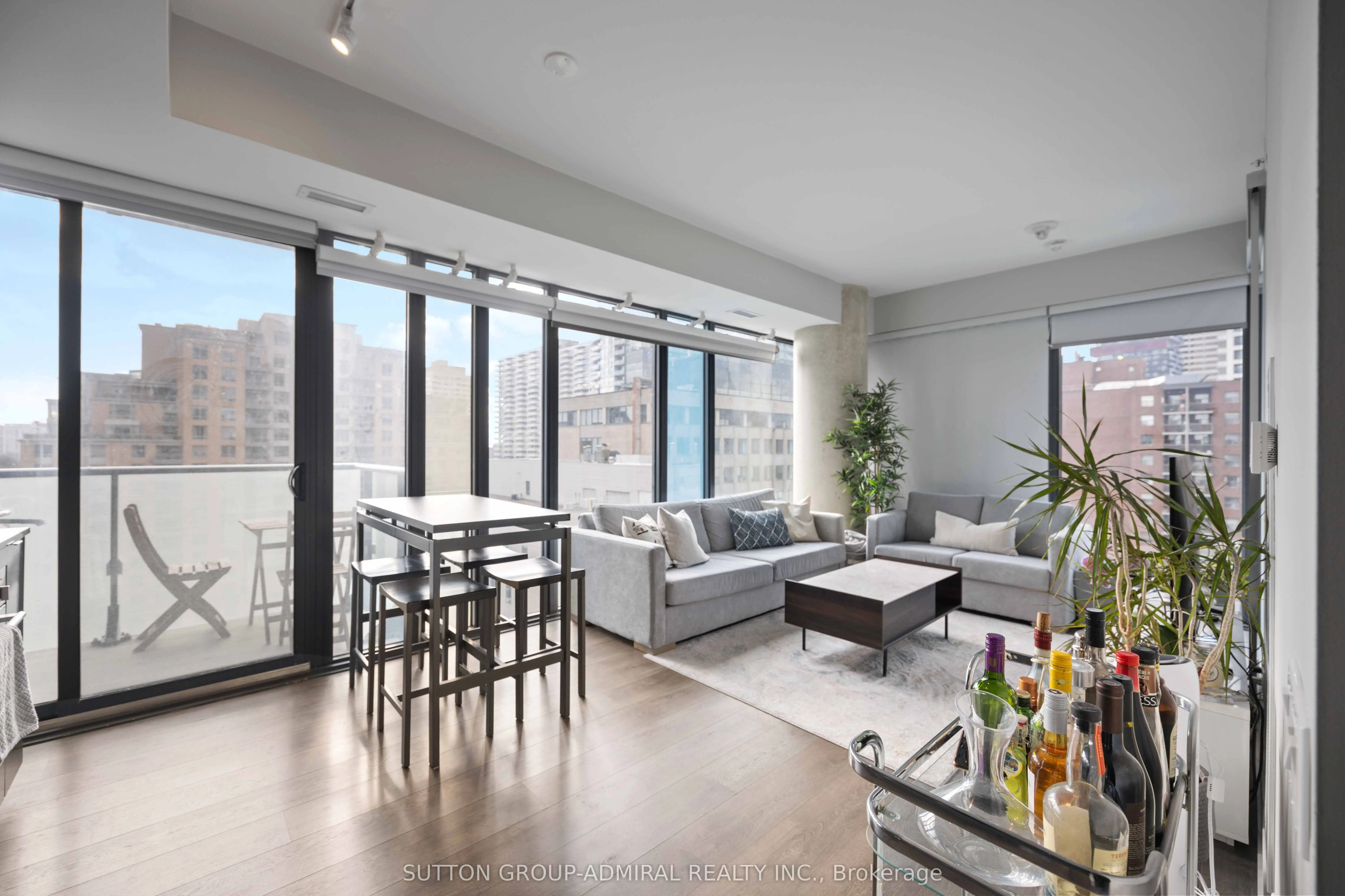 161 Roehampton Avenue, #1012