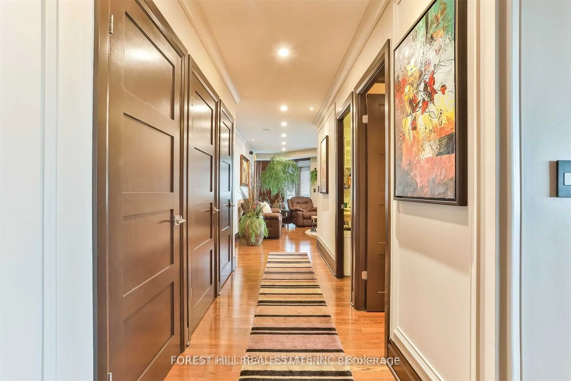 300 Bloor Street E, #2701