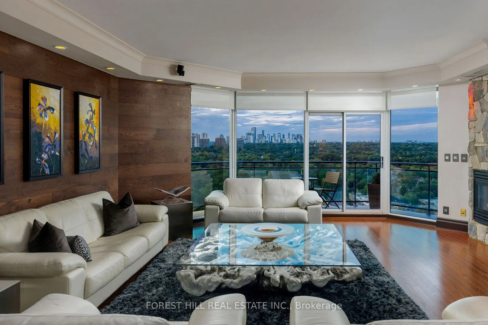 300 Bloor Street E, #2701