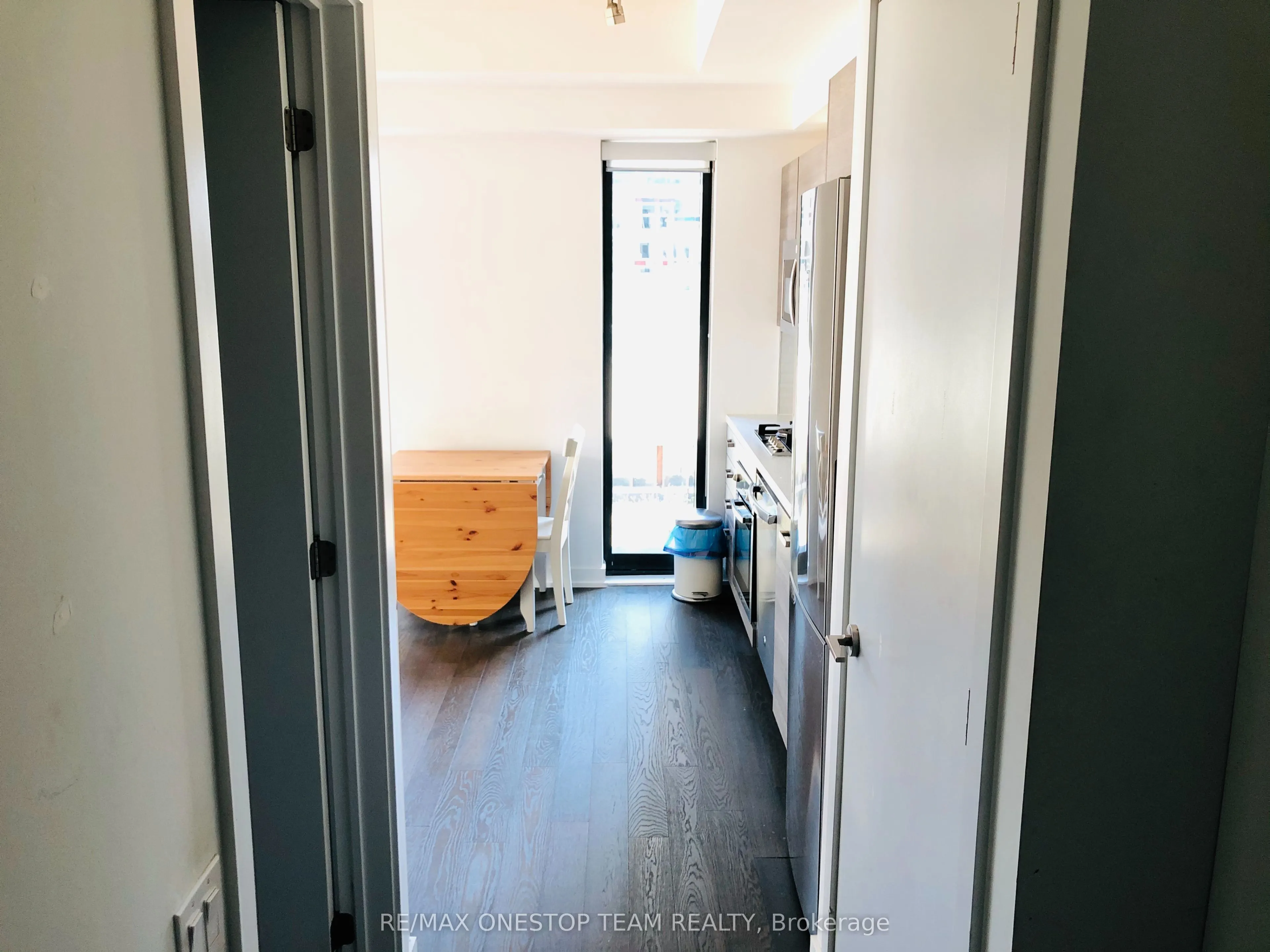 11 Charlotte Street, #409