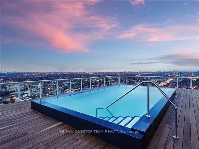 11 Charlotte Street, #409