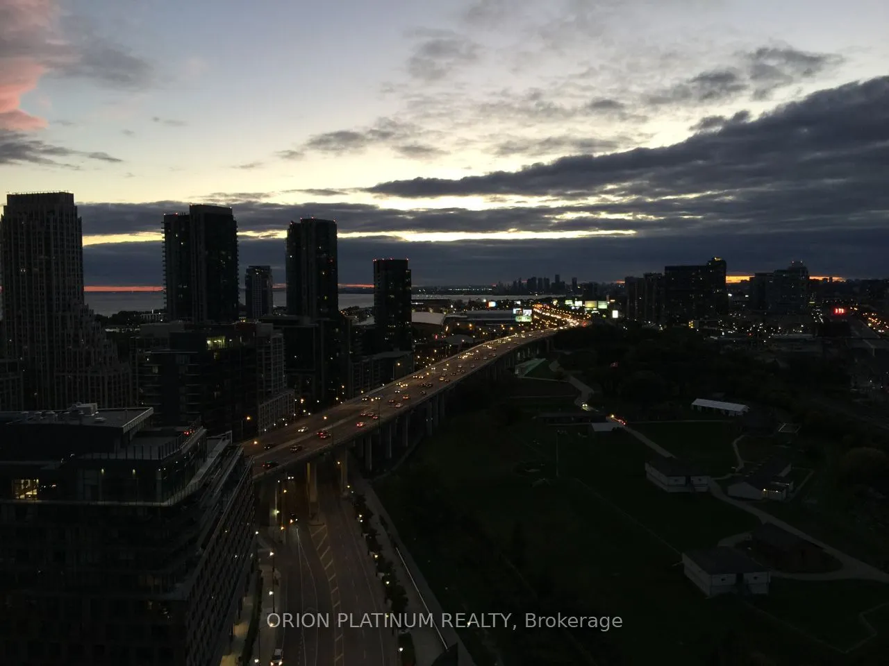 170 Fort York Boulevard, #2111
