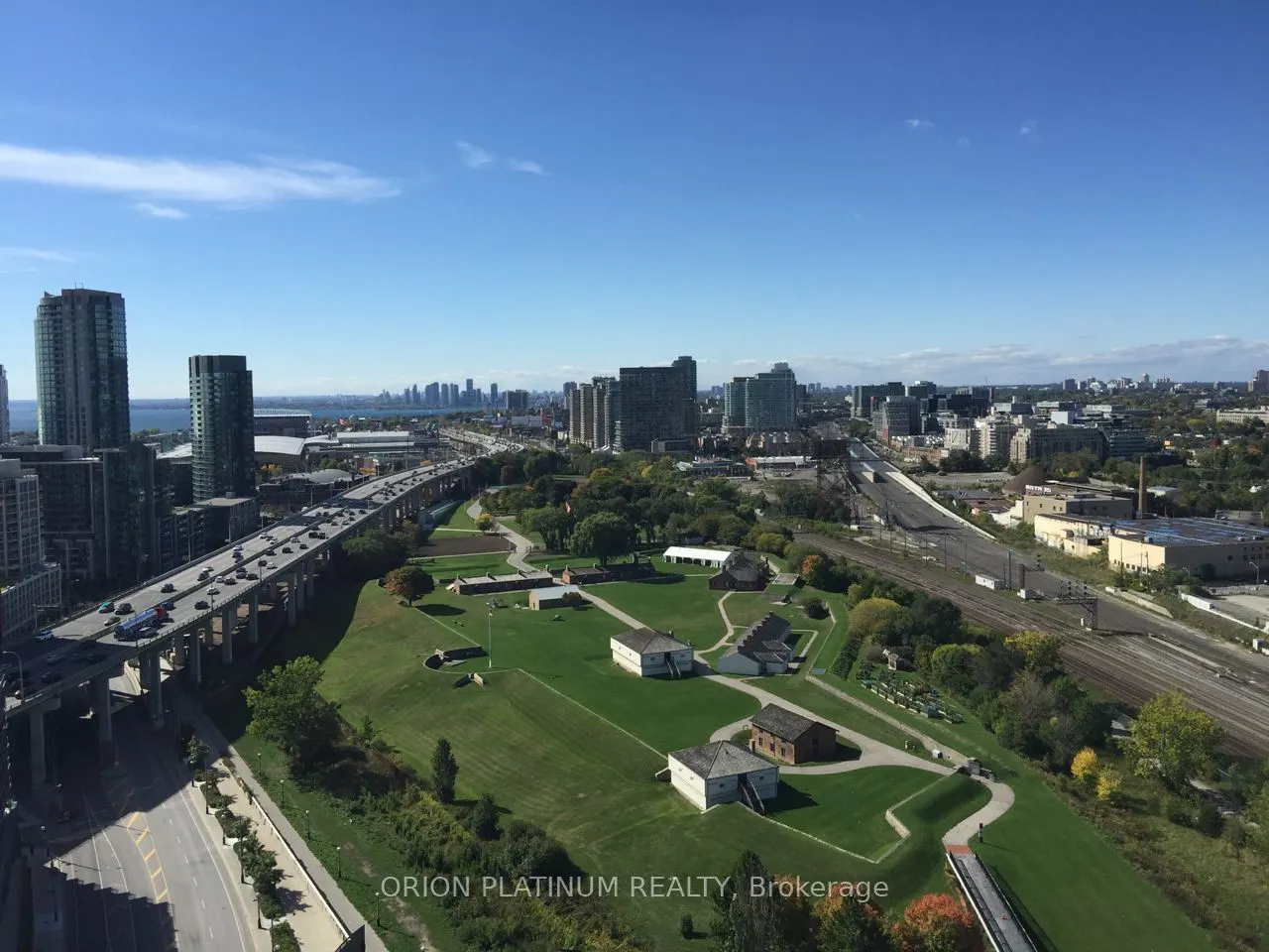 170 Fort York Boulevard, #2111