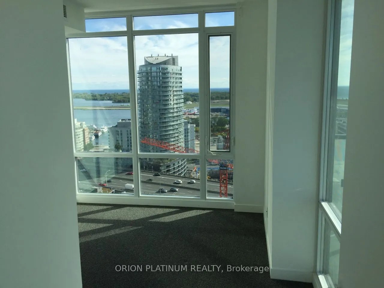 170 Fort York Boulevard, #2111