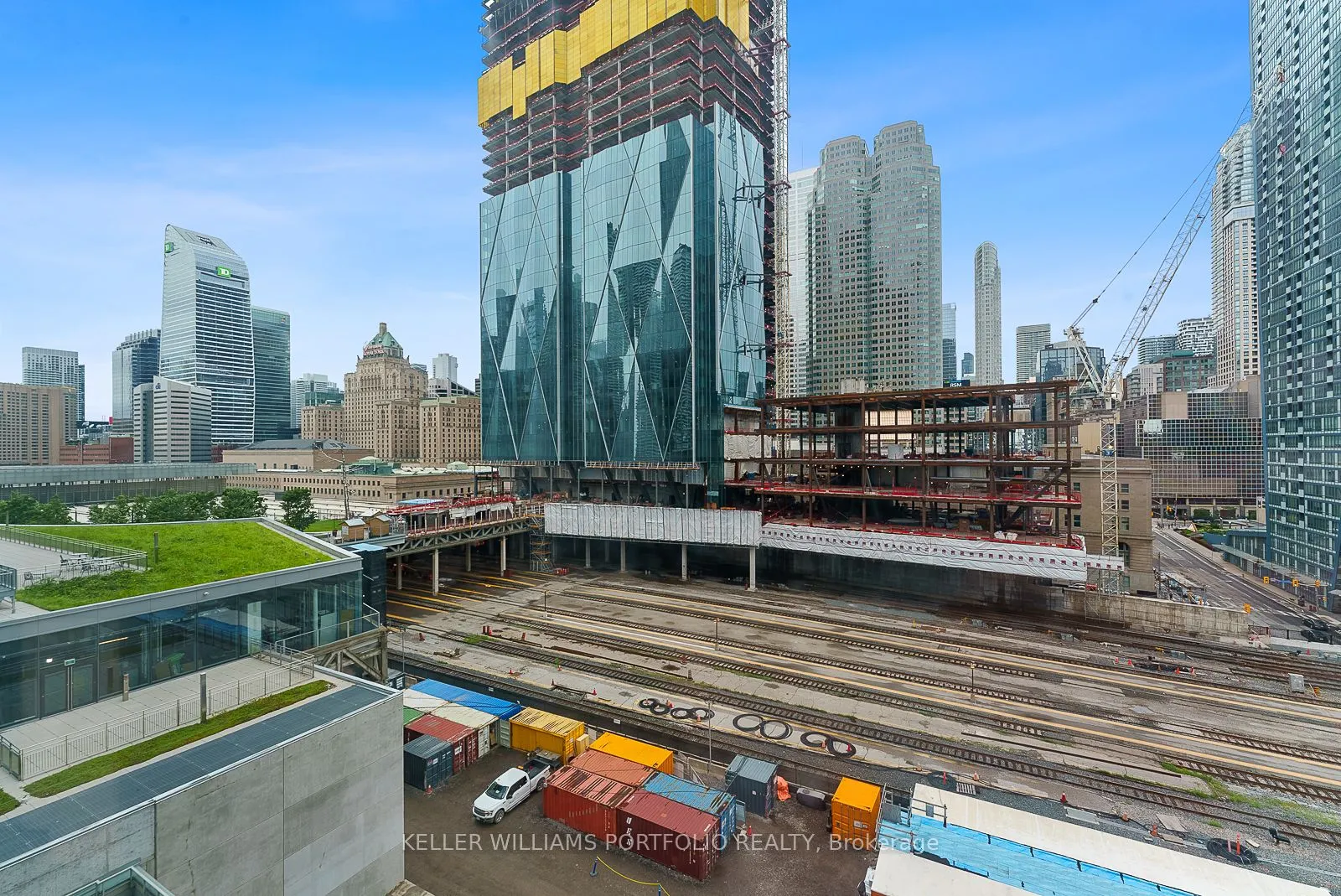 18 Yonge Street, #1104