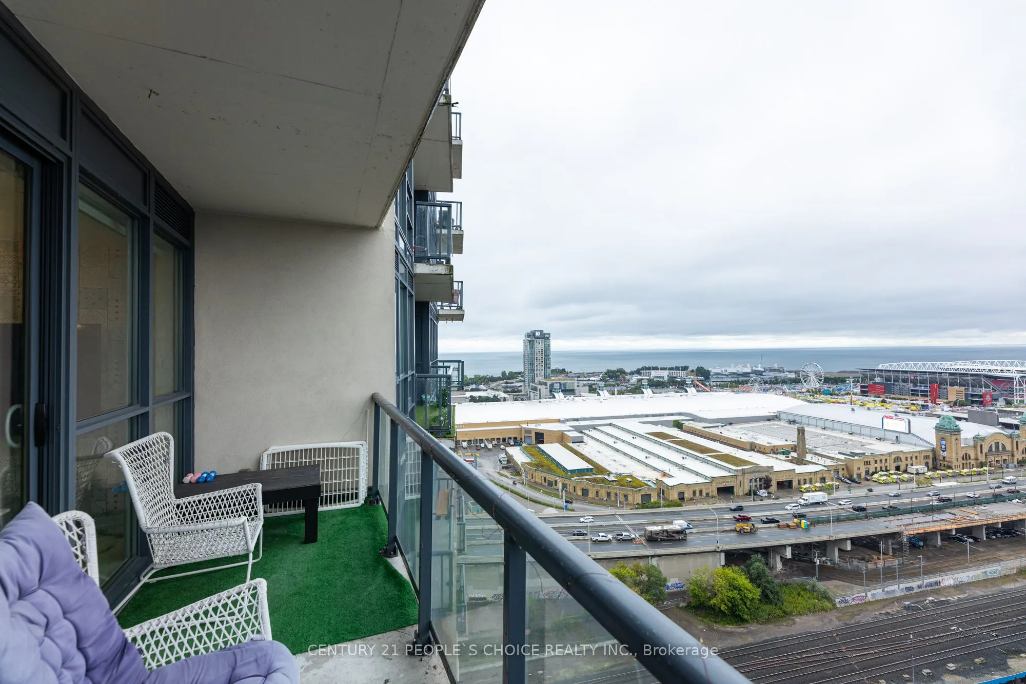 51 East Liberty Street, #2215