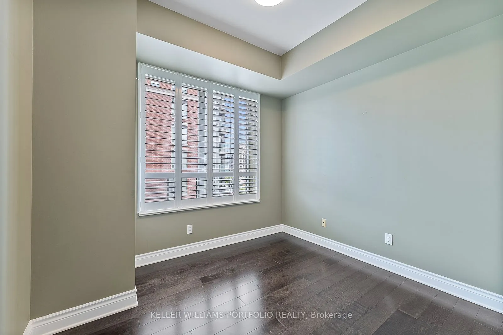 2 Clairtrell Road, #1210