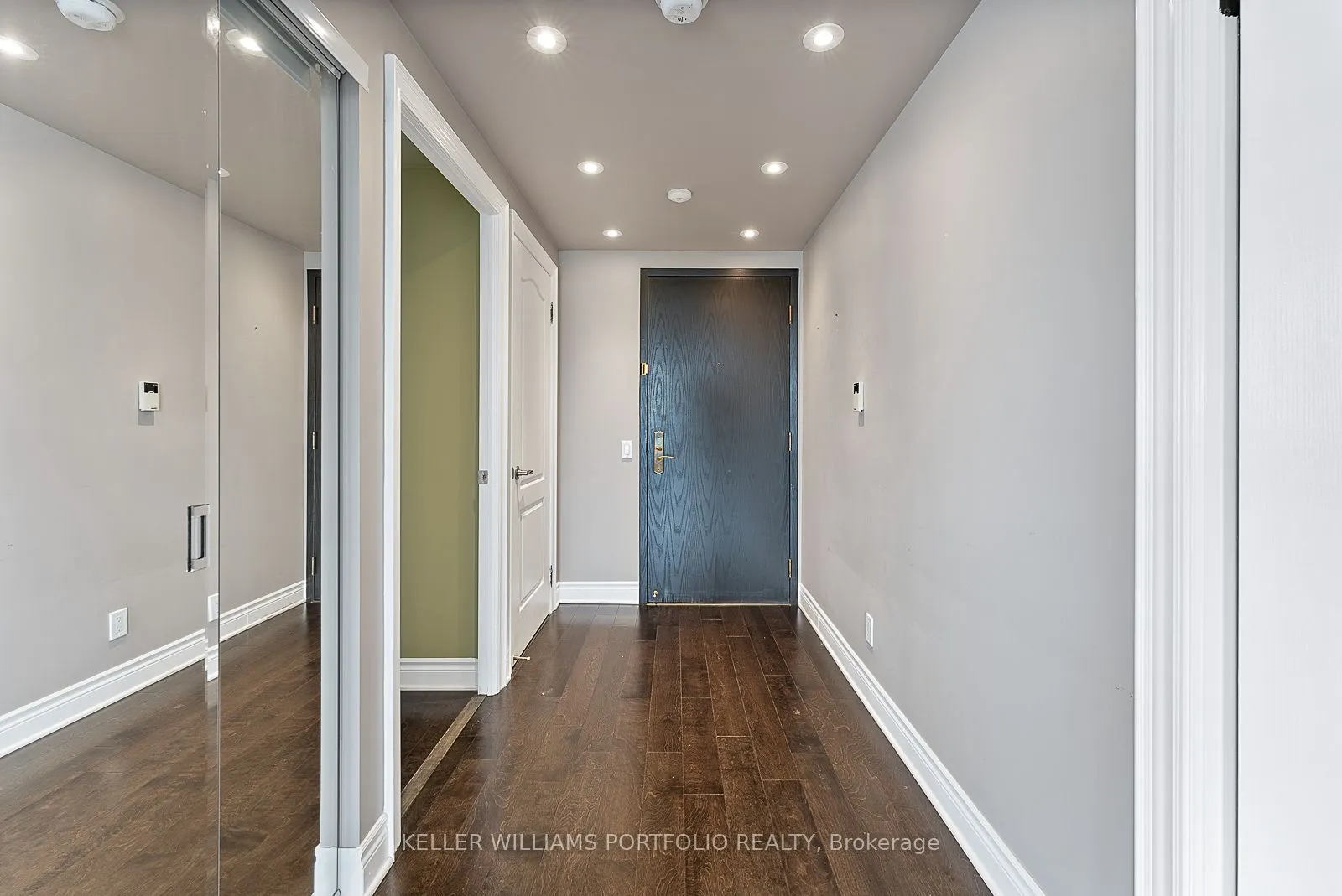 2 Clairtrell Road, #1210