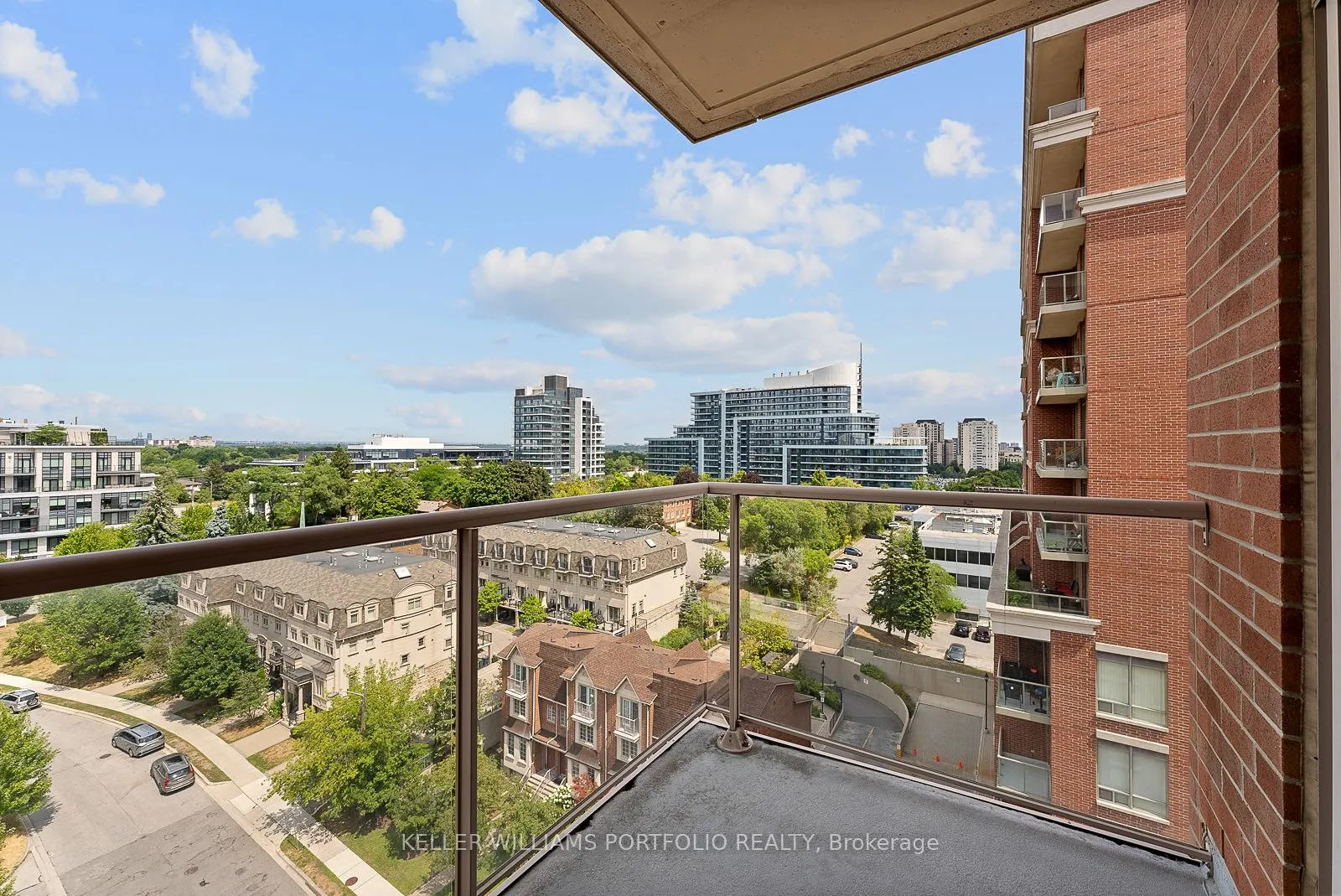 2 Clairtrell Road, #1210