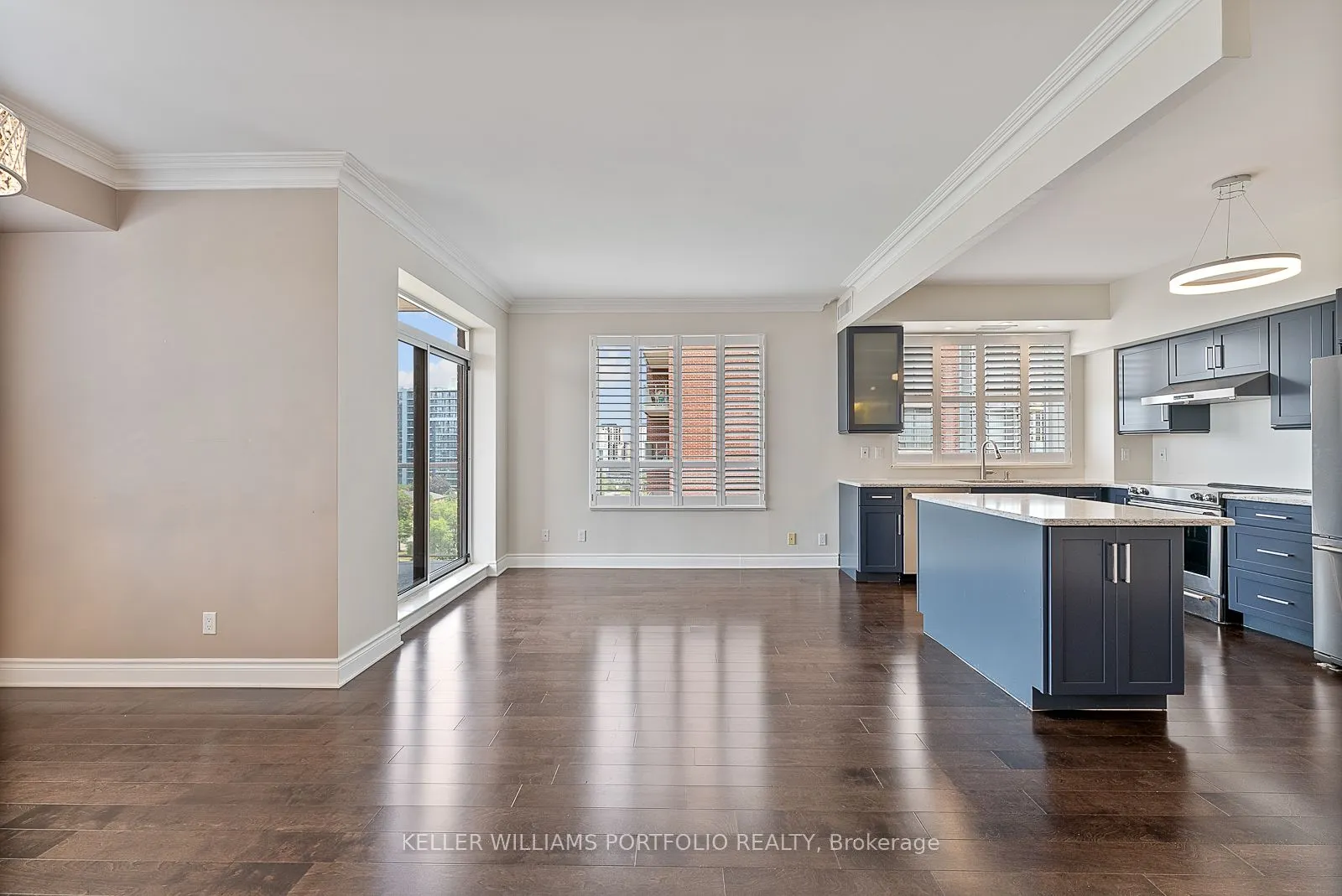 2 Clairtrell Road, #1210