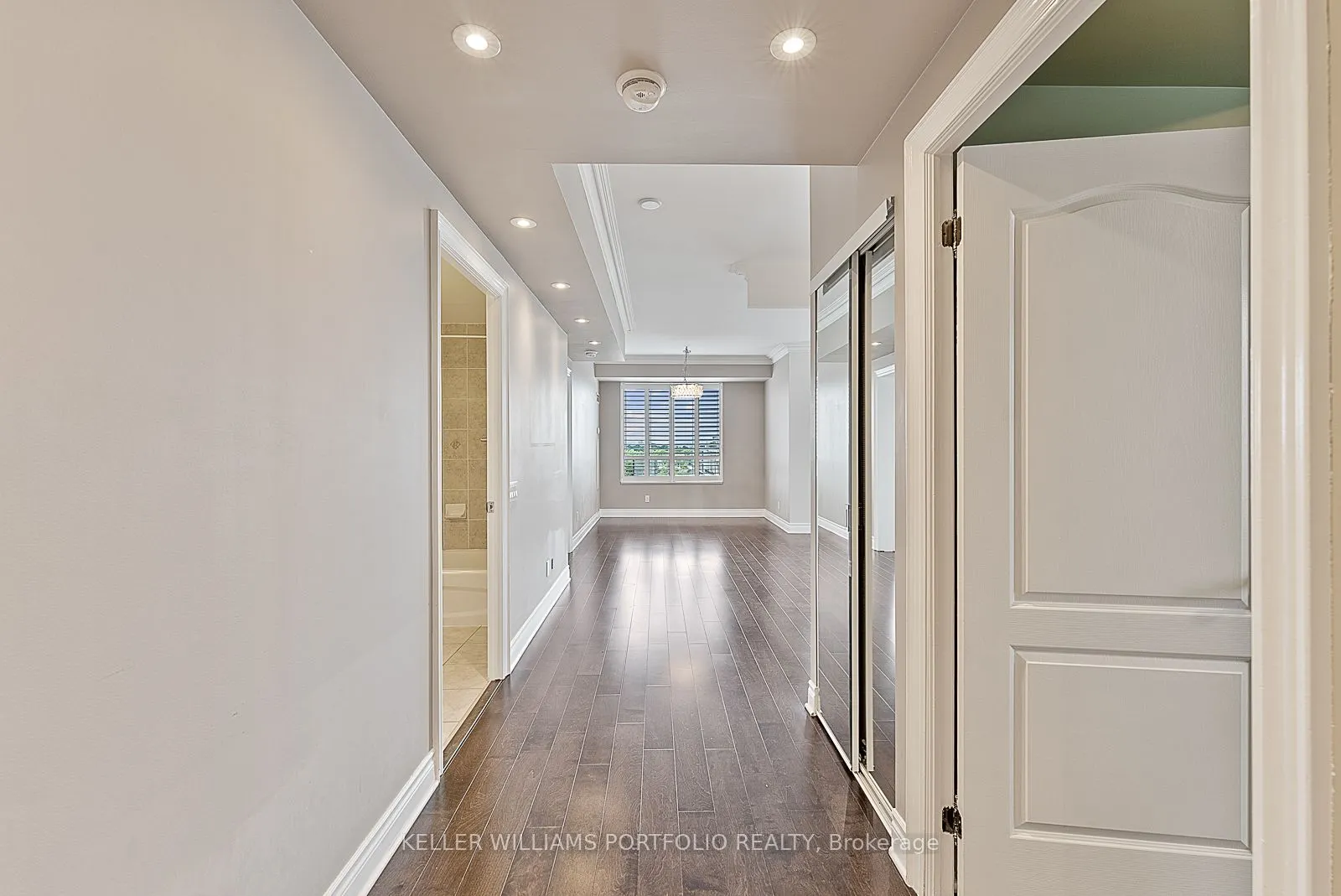 2 Clairtrell Road, #1210