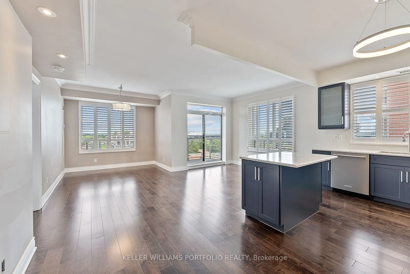 2 Clairtrell Road, #1210