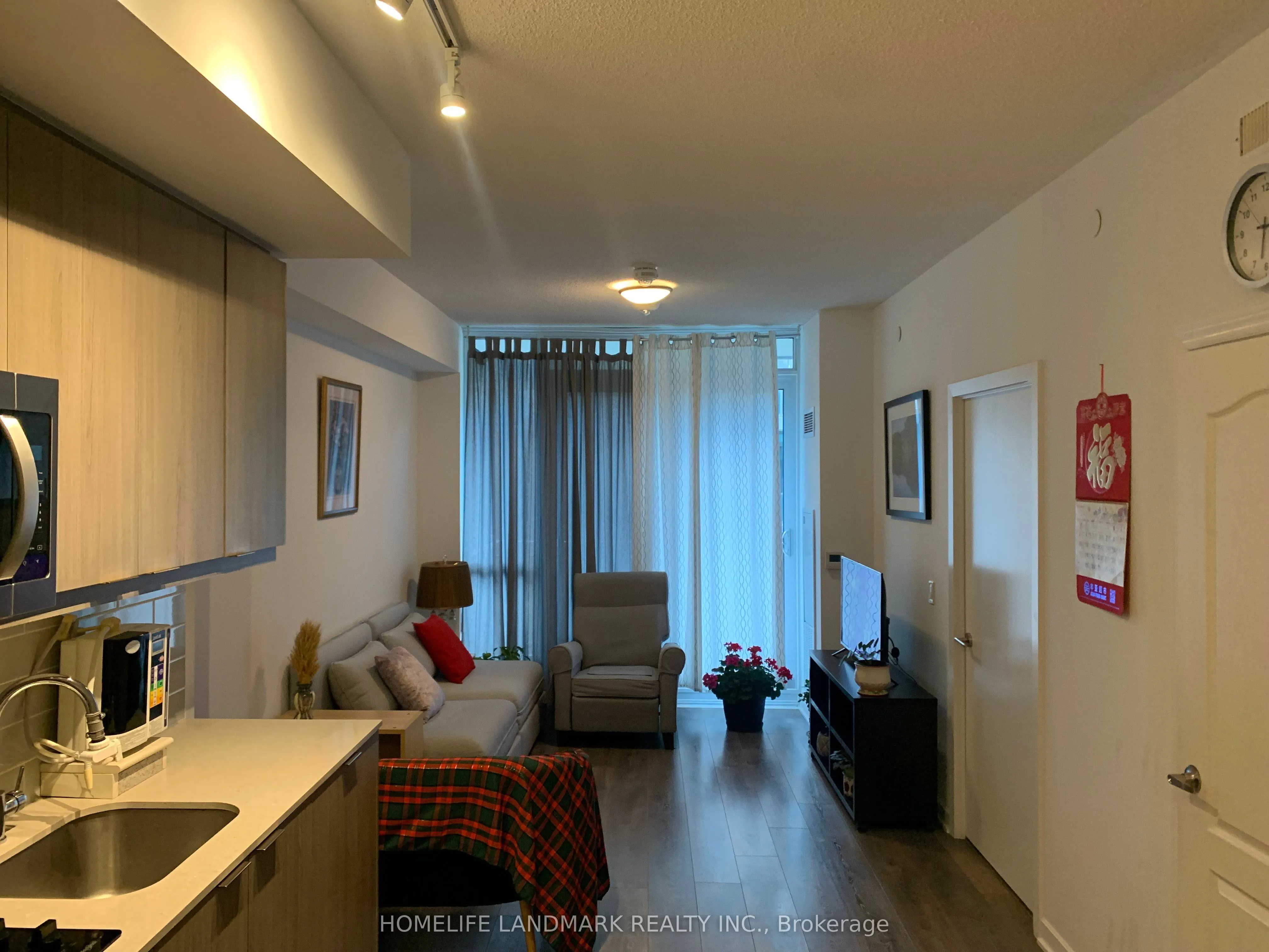 38 Forest Manor Road, #411