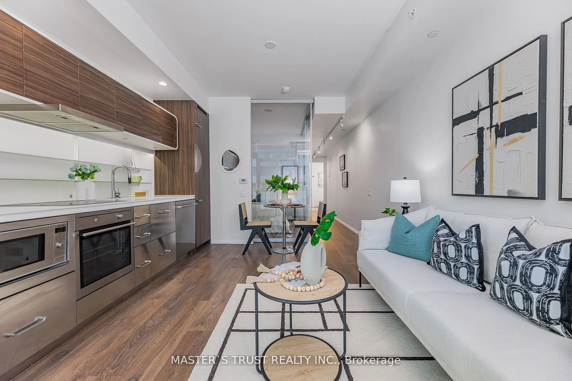 45 Charles Street E, #2808