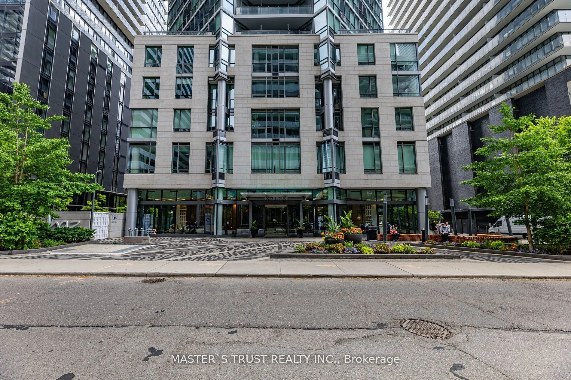 45 Charles Street E, #2808