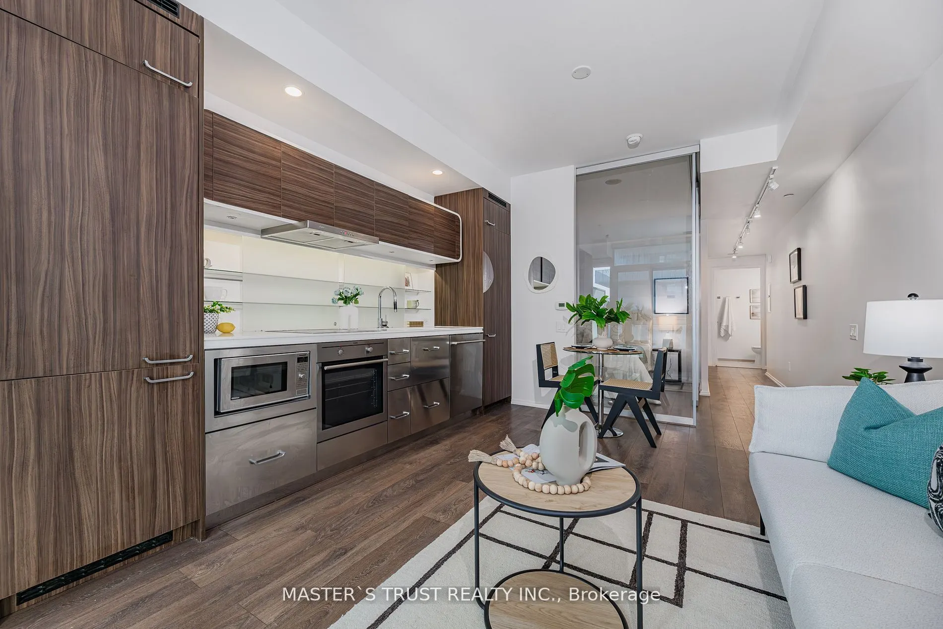 45 Charles Street E, #2808