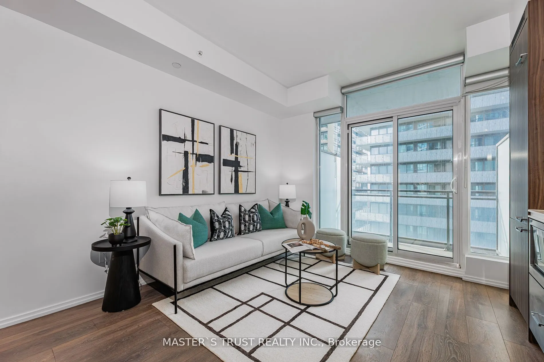 45 Charles Street E, #2808