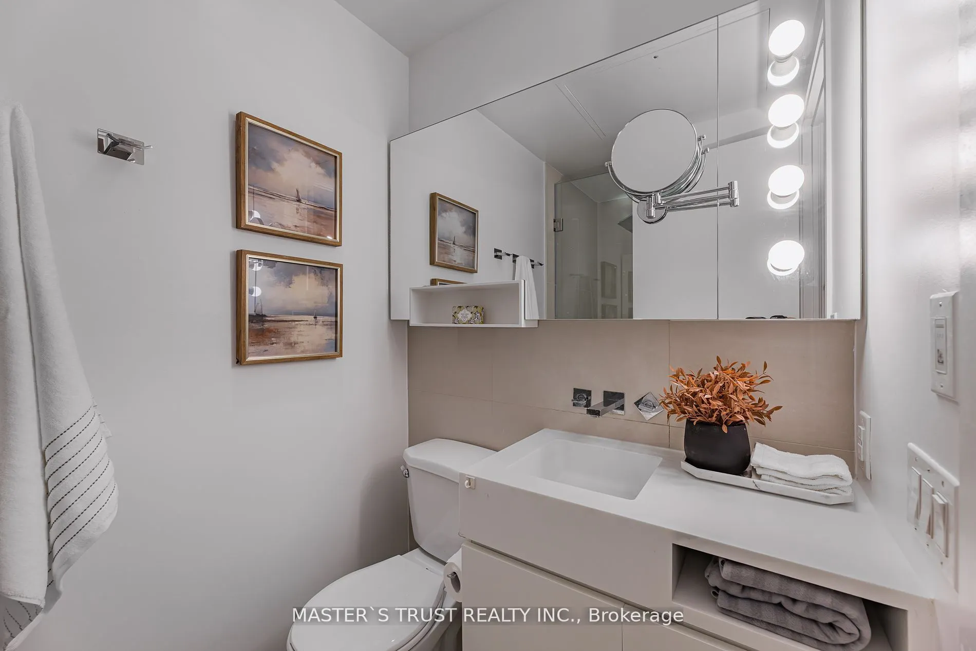 45 Charles Street E, #2808