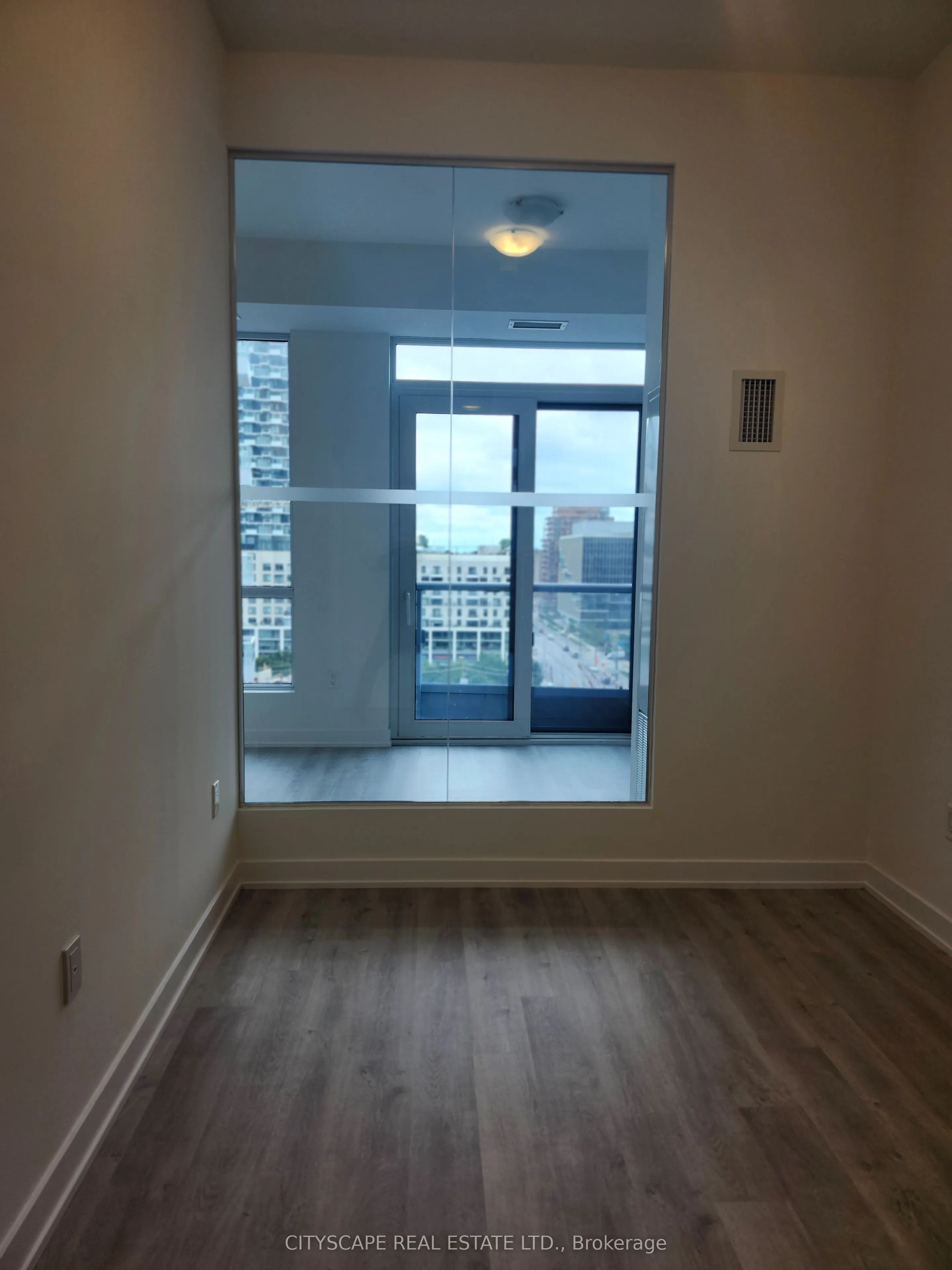 15 Richardson Street, #1111