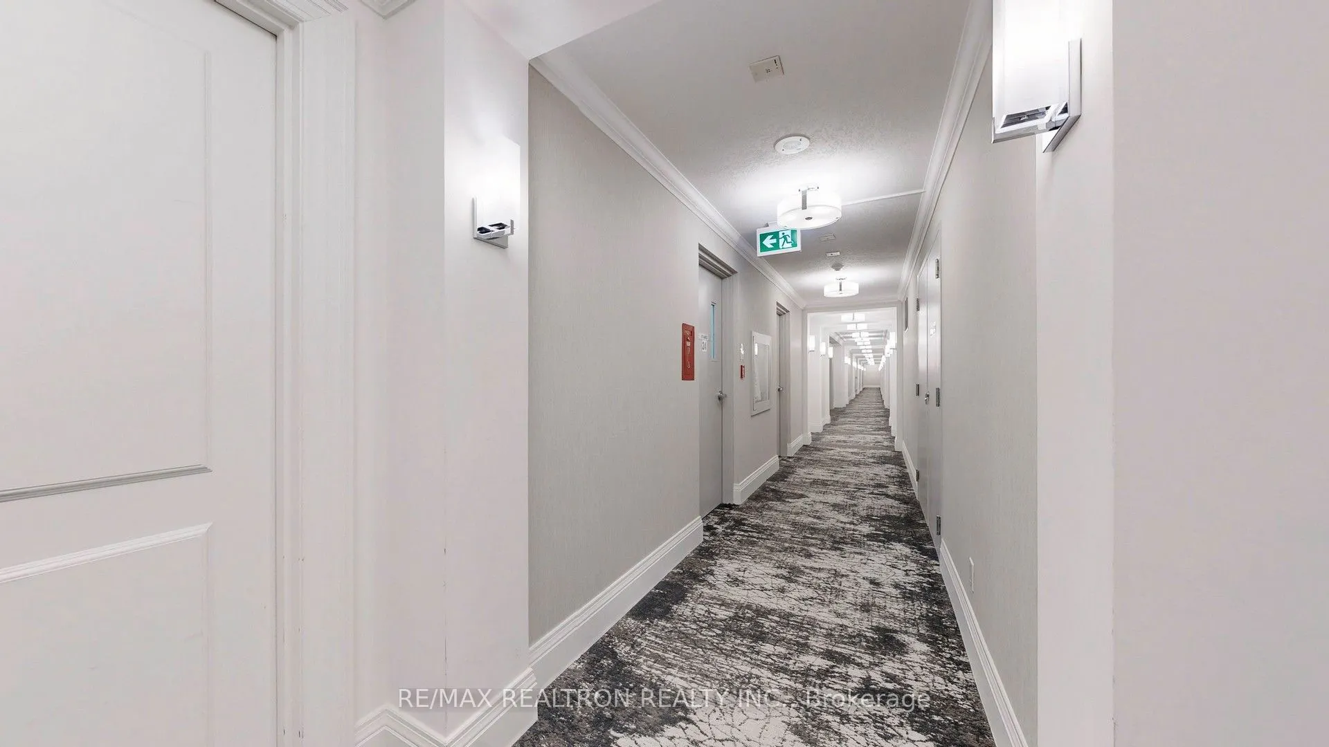 15 Greenview Avenue, #2413