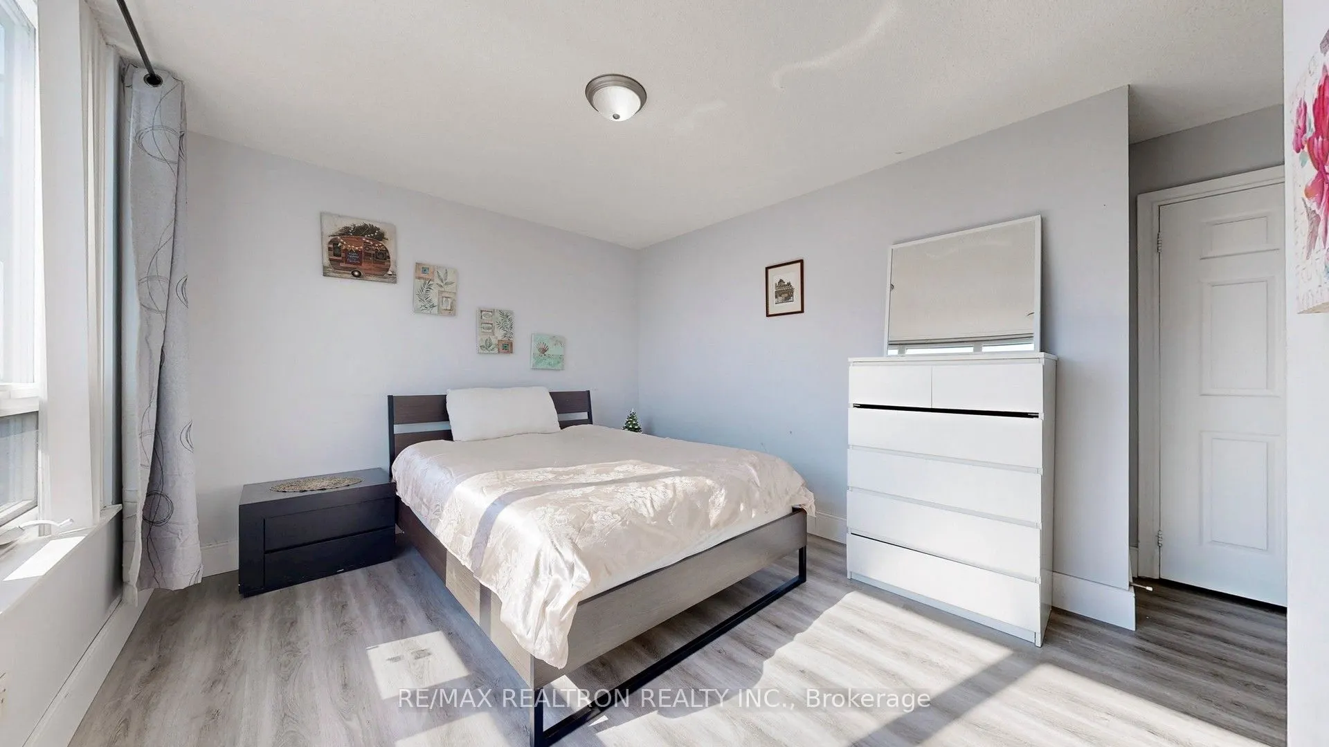 15 Greenview Avenue, #2413