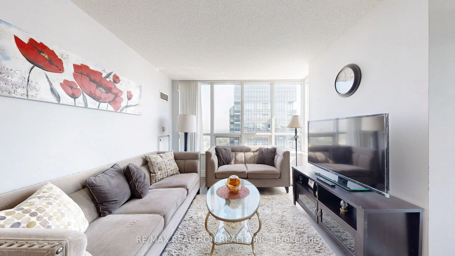 15 Greenview Avenue, #2413