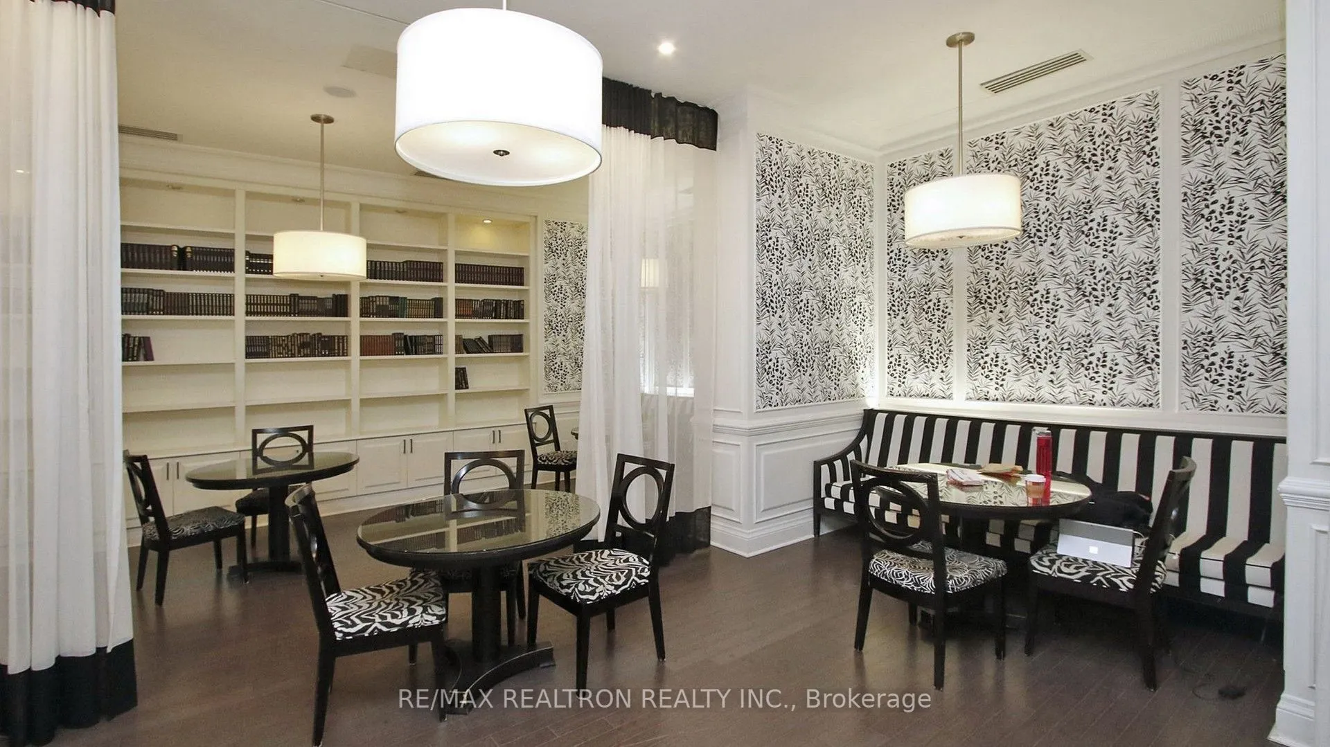 15 Greenview Avenue, #2413