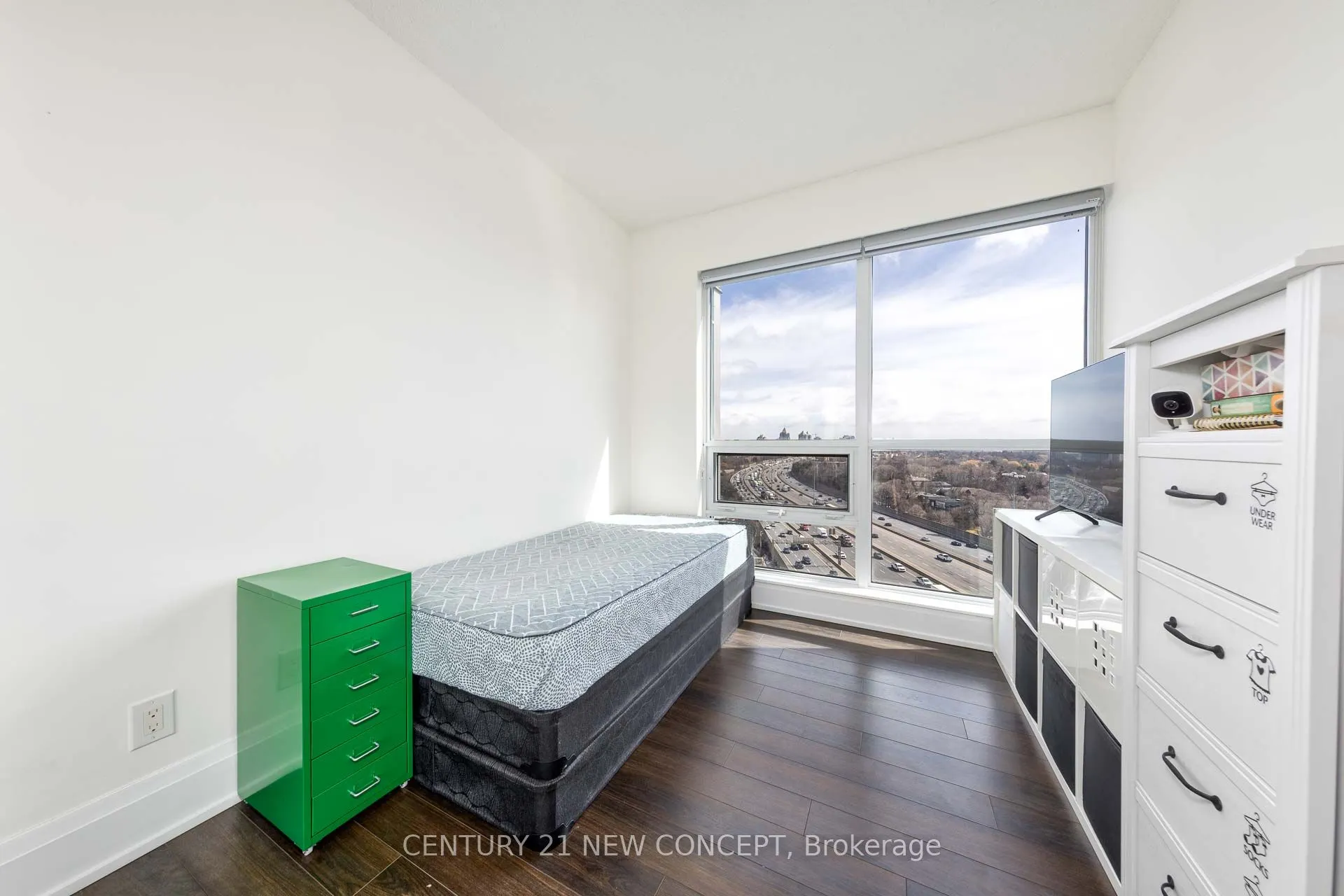 120 Harrison Gardens Boulevard, #1306