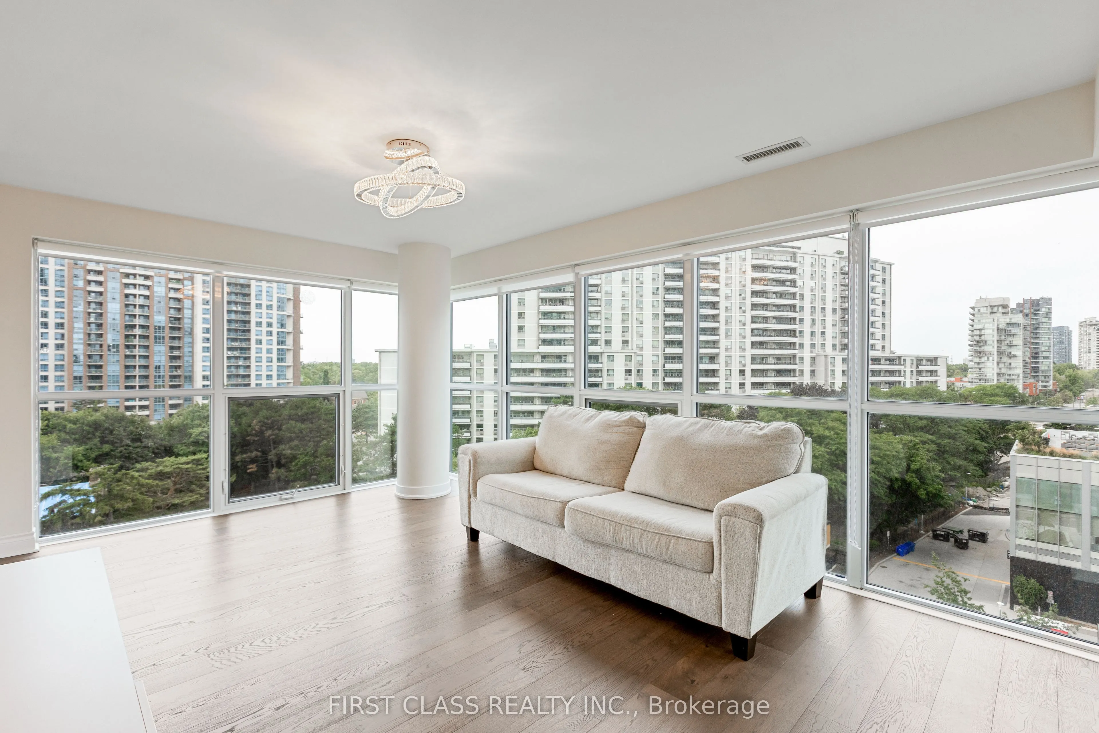 5168 Yonge Street, #605