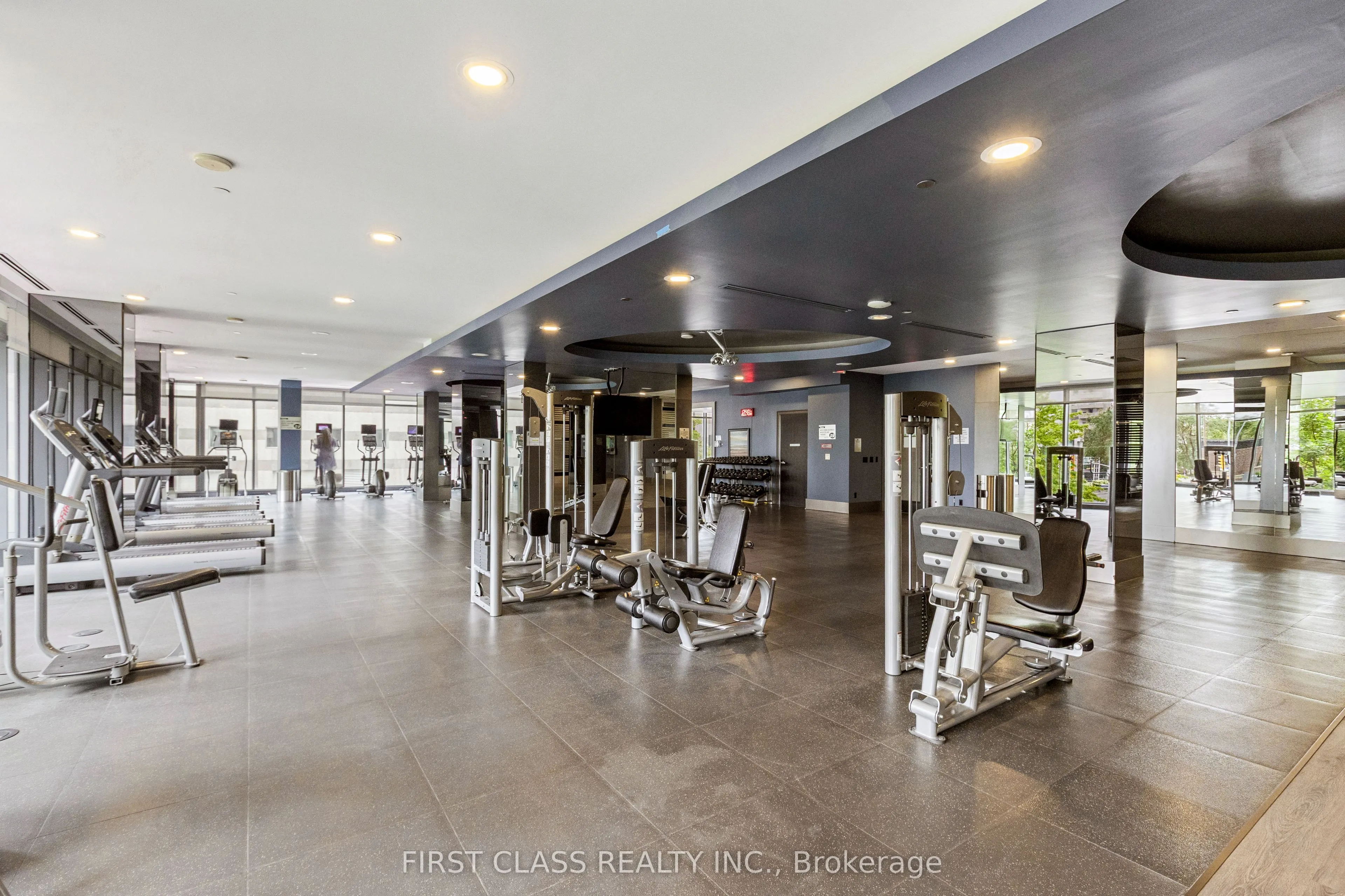 5168 Yonge Street, #605
