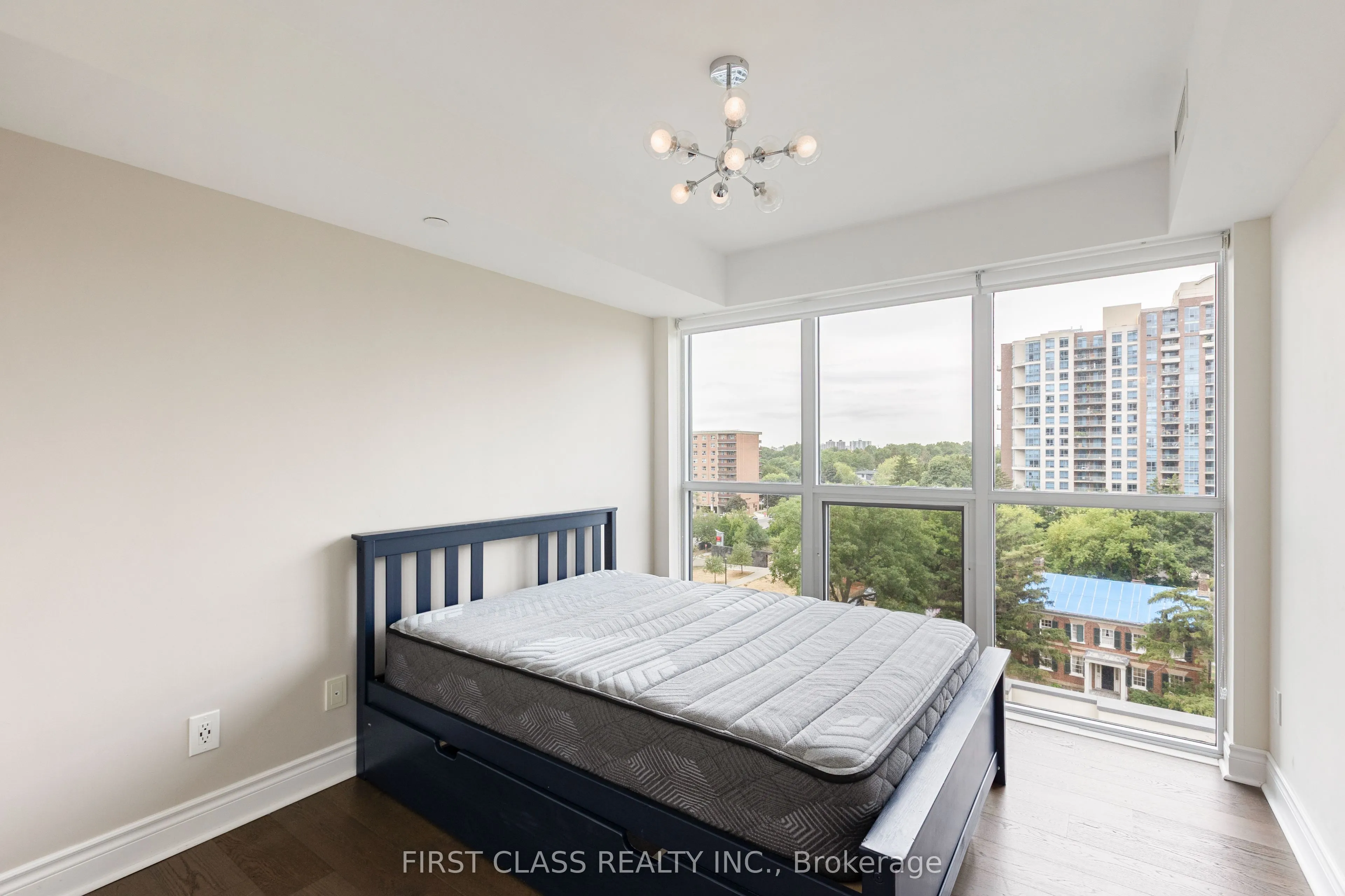 5168 Yonge Street, #605