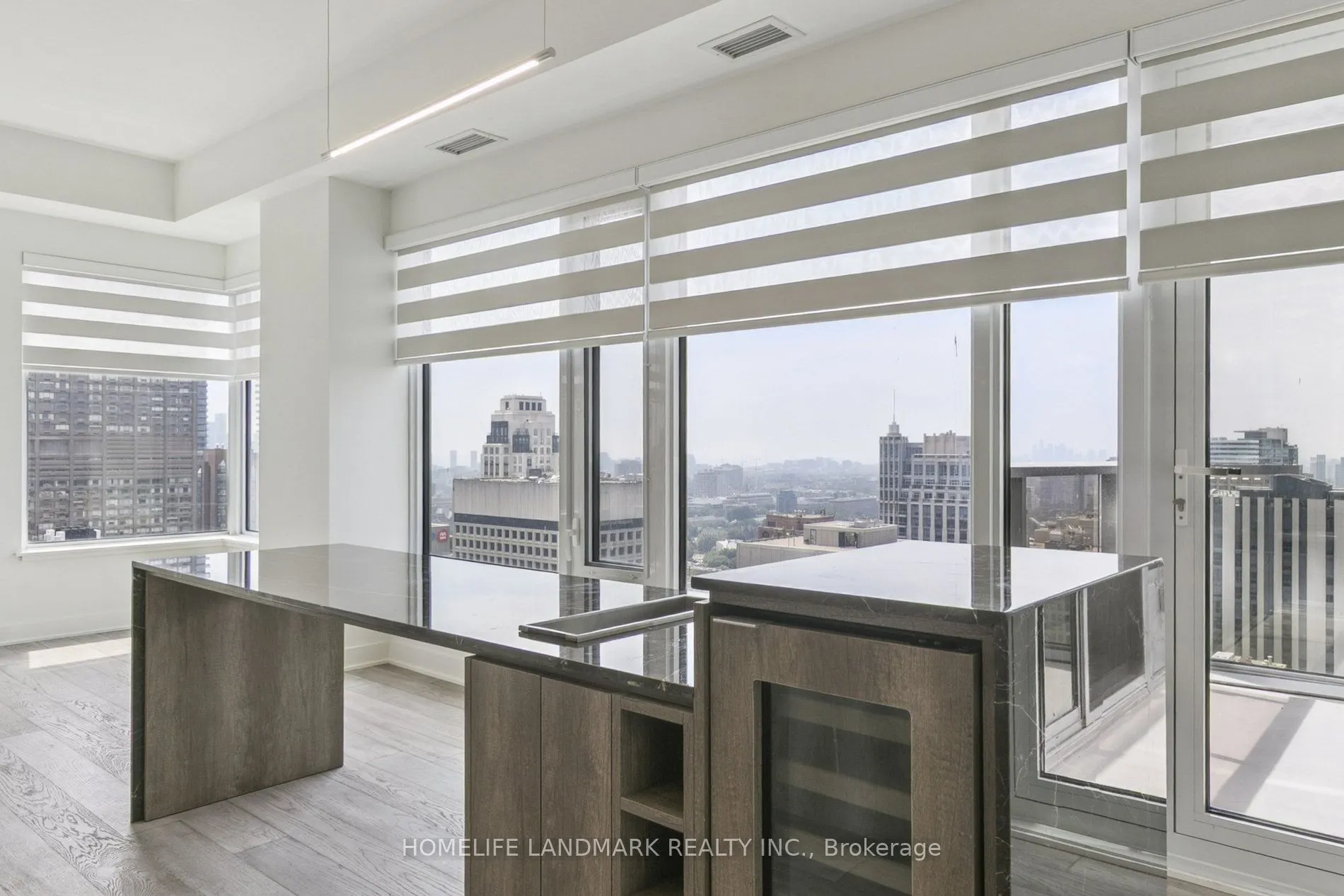 11 YORKVILLE Avenue, #2711