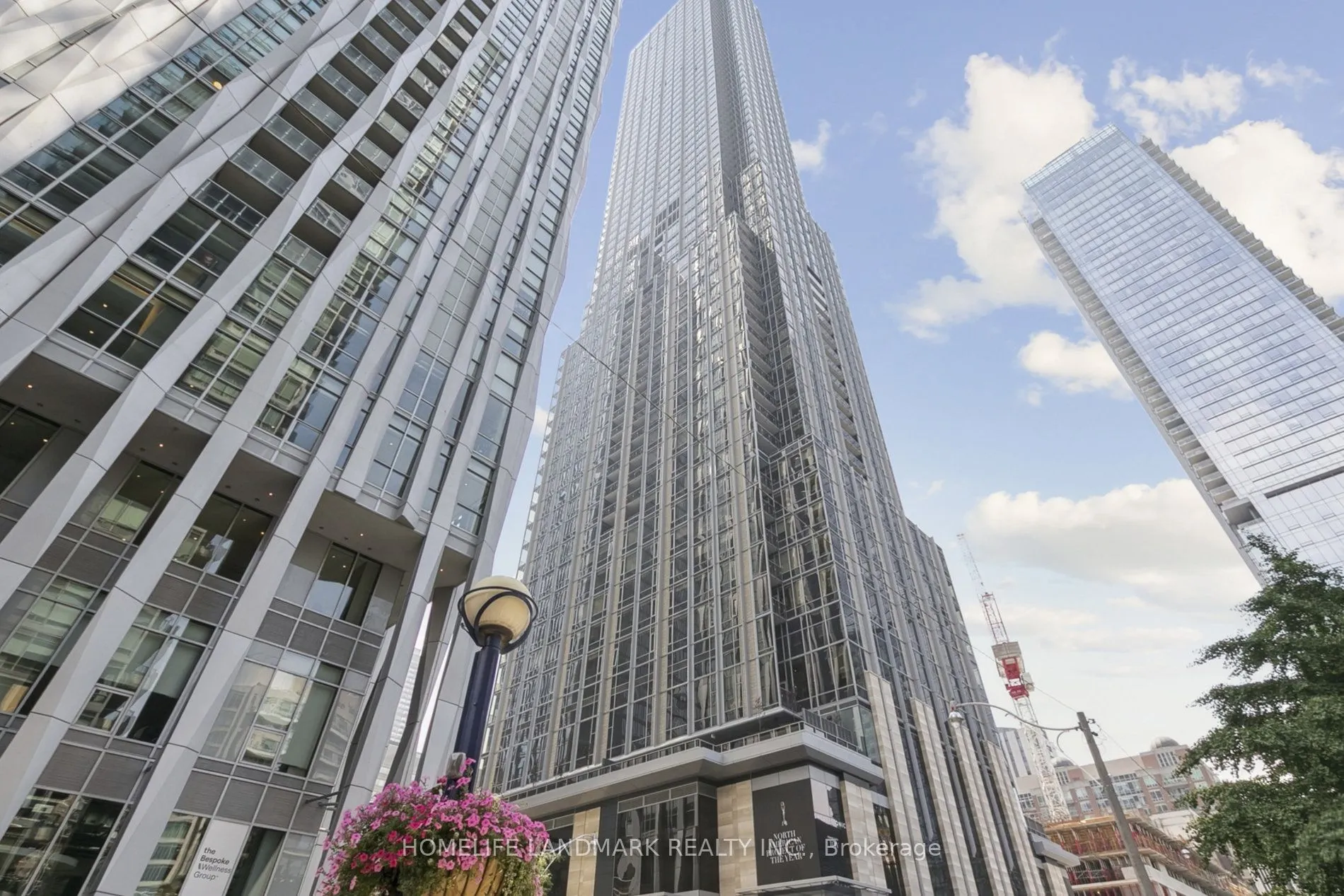 11 YORKVILLE Avenue, #2711