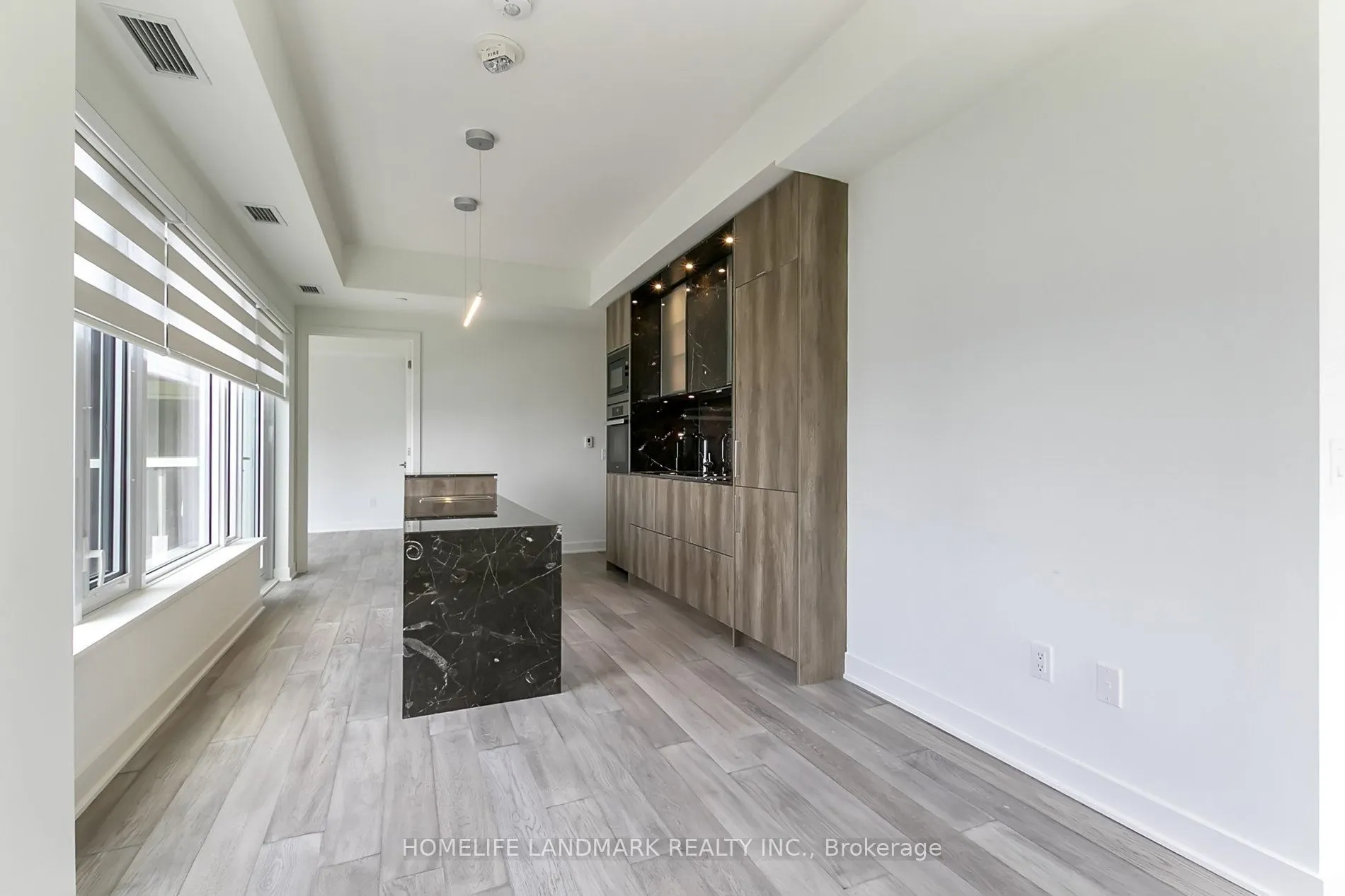 11 YORKVILLE Avenue, #2711