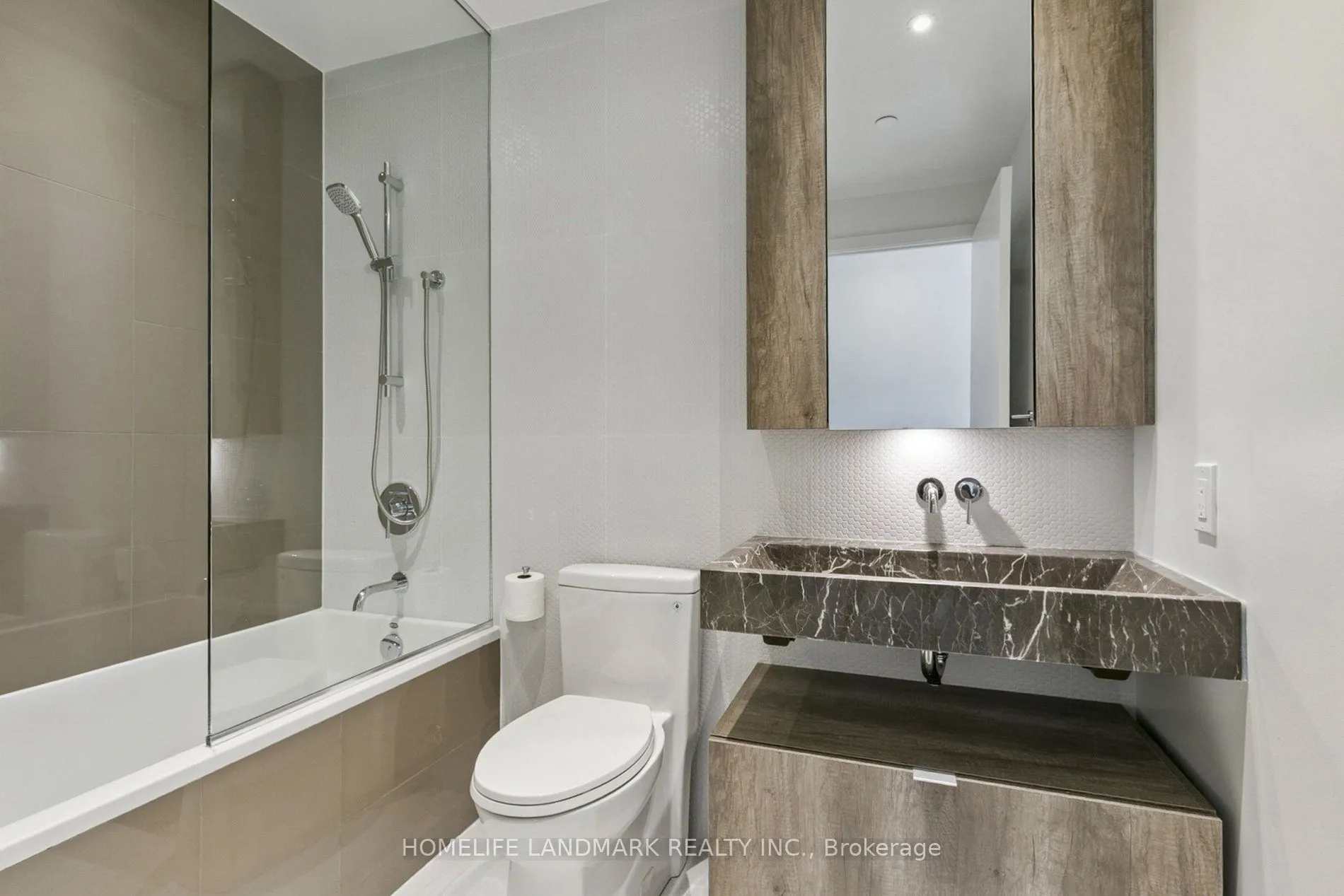11 YORKVILLE Avenue, #2711