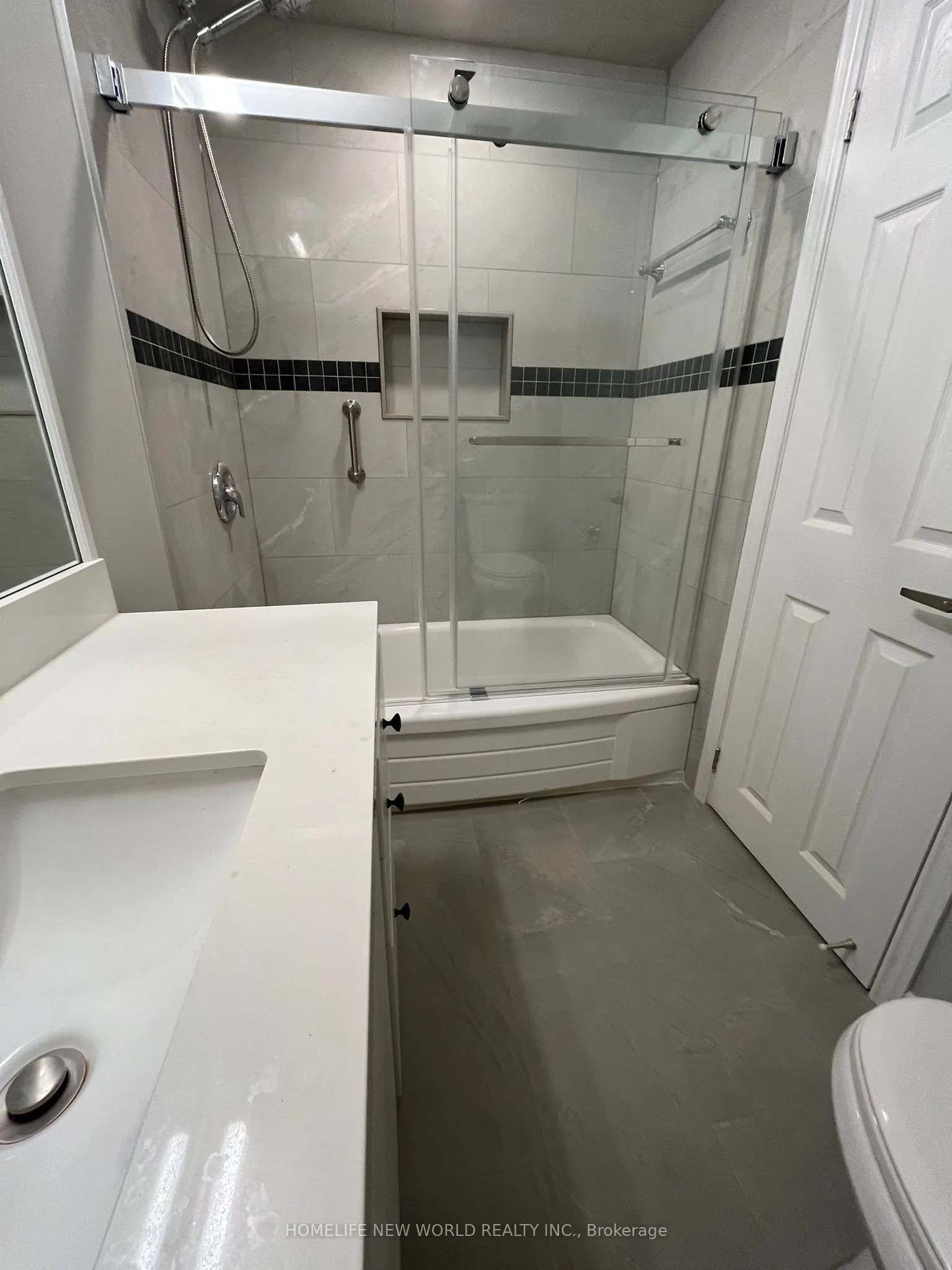 175 Empress Avenue, #G/L : Ground&Lower