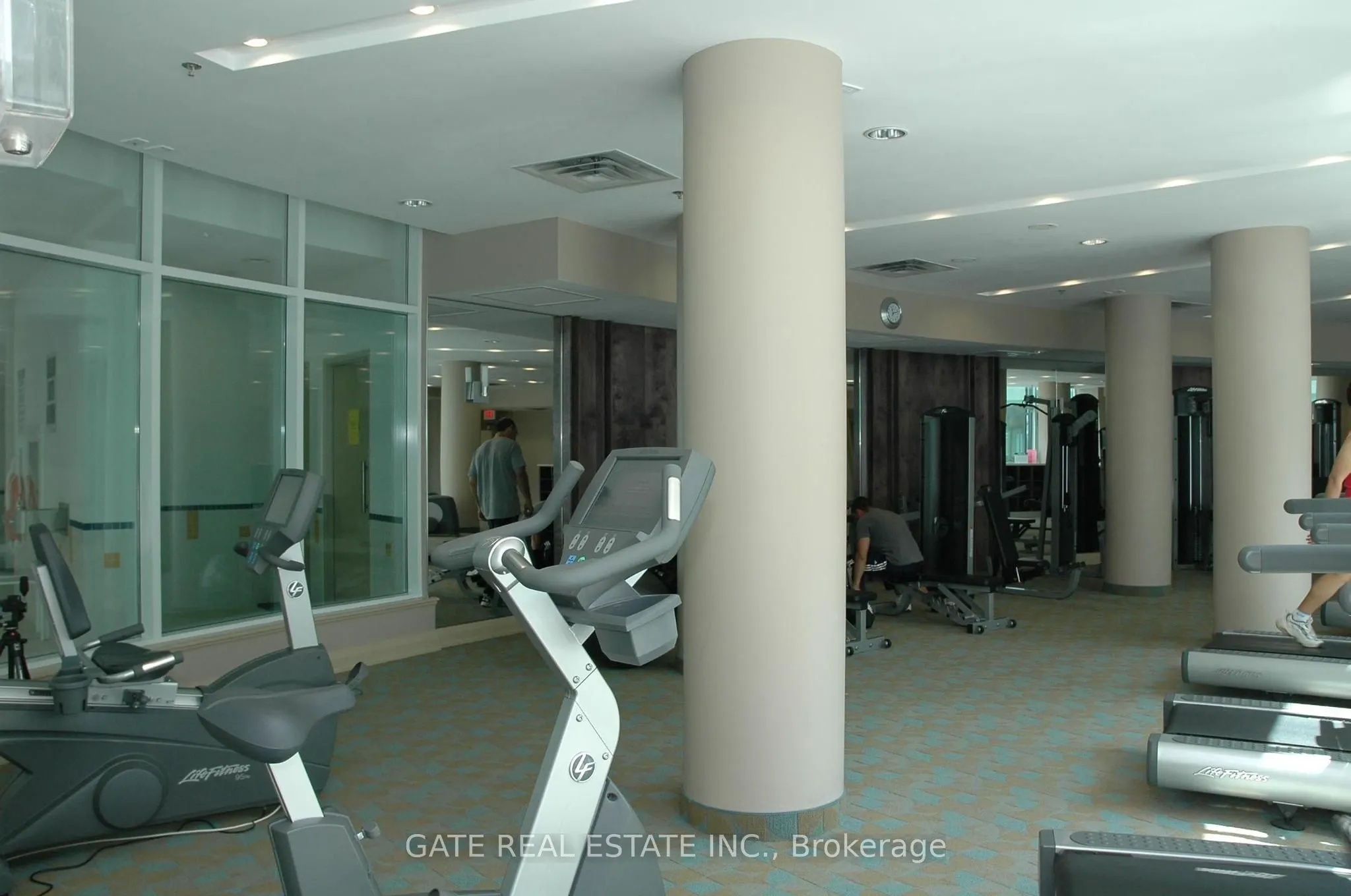 18 Harbour Street, #1410
